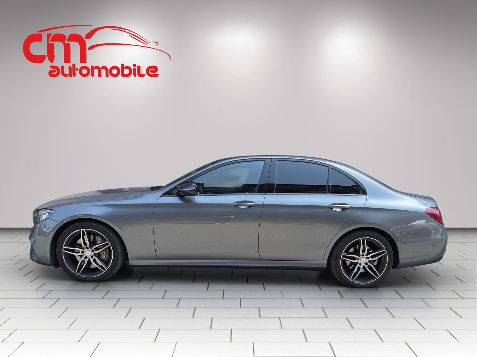 MERCEDES-BENZ E 350 d AMG Line 9G-Tronic-image-6