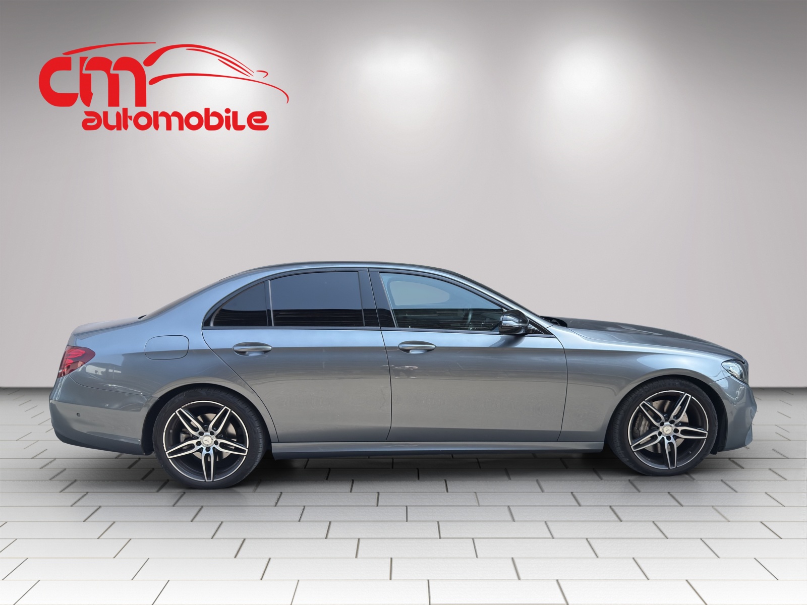 MERCEDES-BENZ E 350 d AMG Line 9G-Tronic-image-4