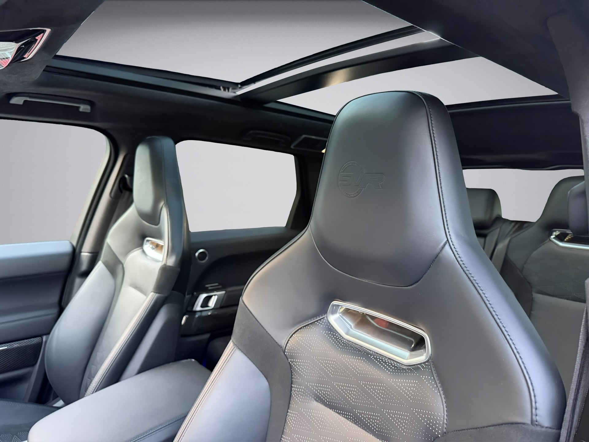 LAND ROVER Range Rover Sport 5.0 V8 S/C SVR Automatic-image-10