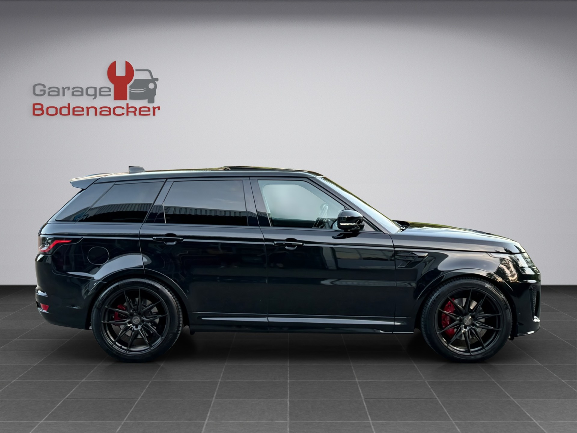 LAND ROVER Range Rover Sport 5.0 V8 S/C SVR Automatic-image-5