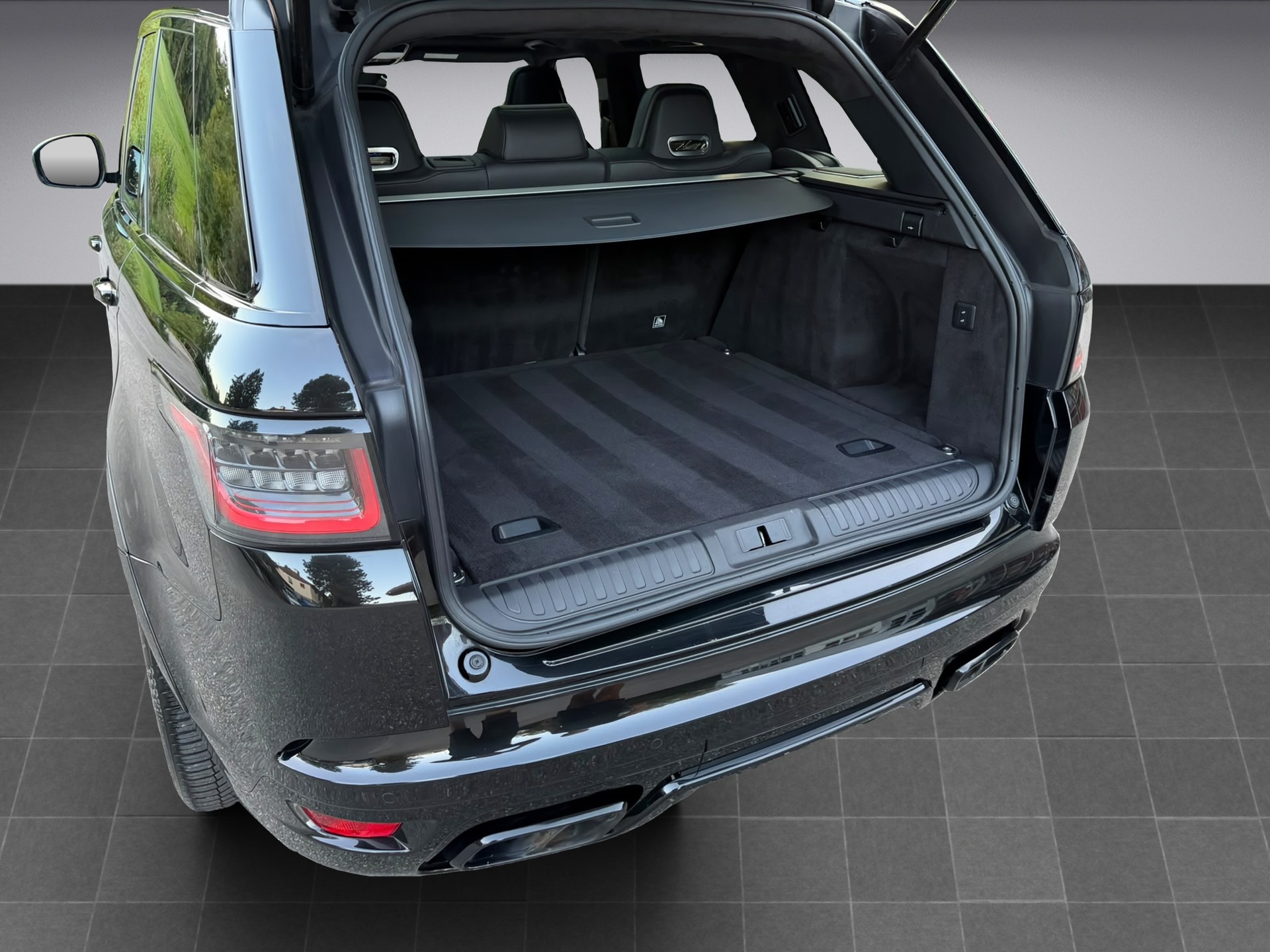 LAND ROVER Range Rover Sport 5.0 V8 S/C SVR Automatic-image-17