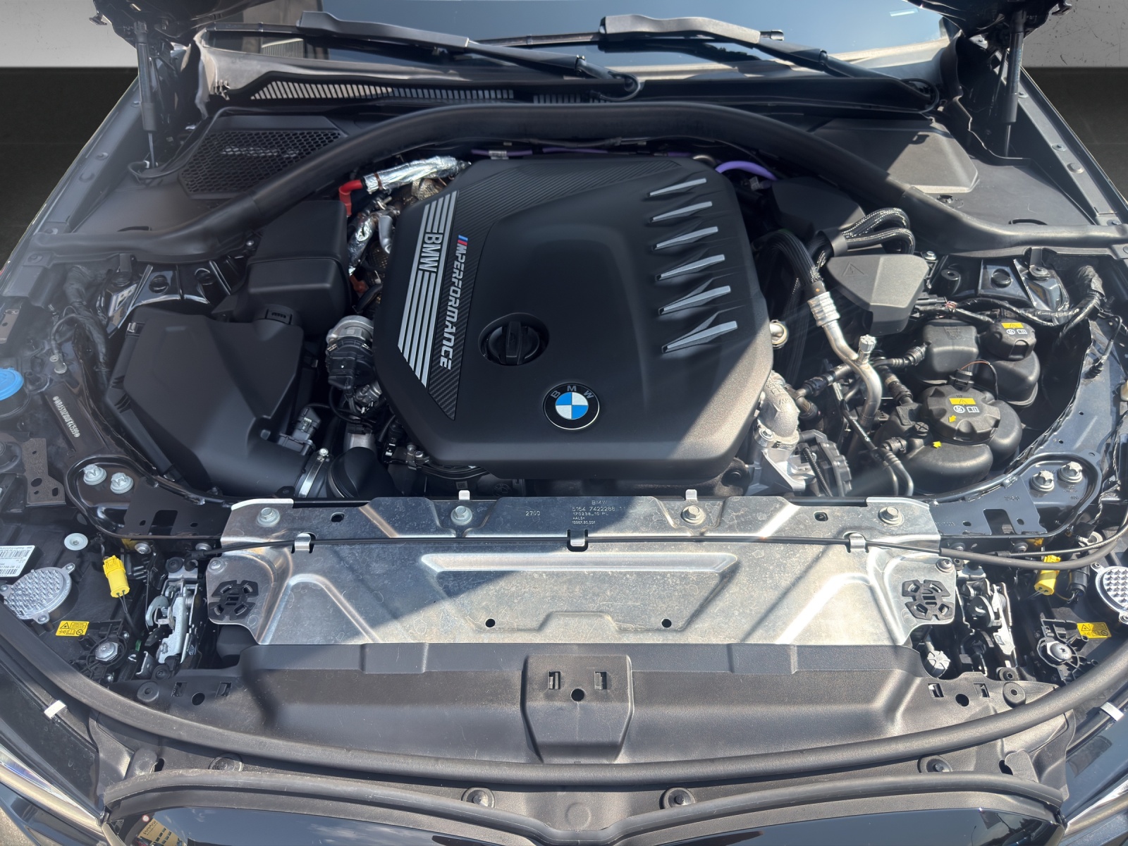 BMW M340d xDrive 48V Touring Steptronic Sport-image-18