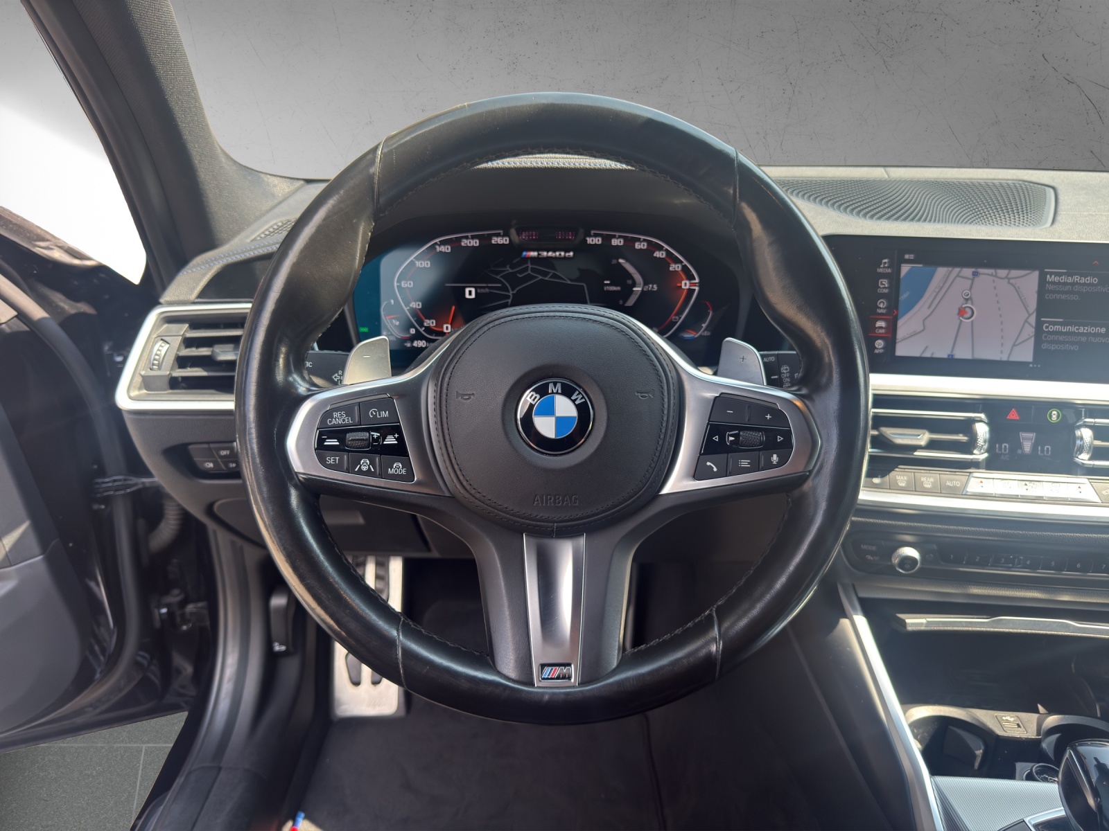 BMW M340d xDrive 48V Touring Steptronic Sport-image-12
