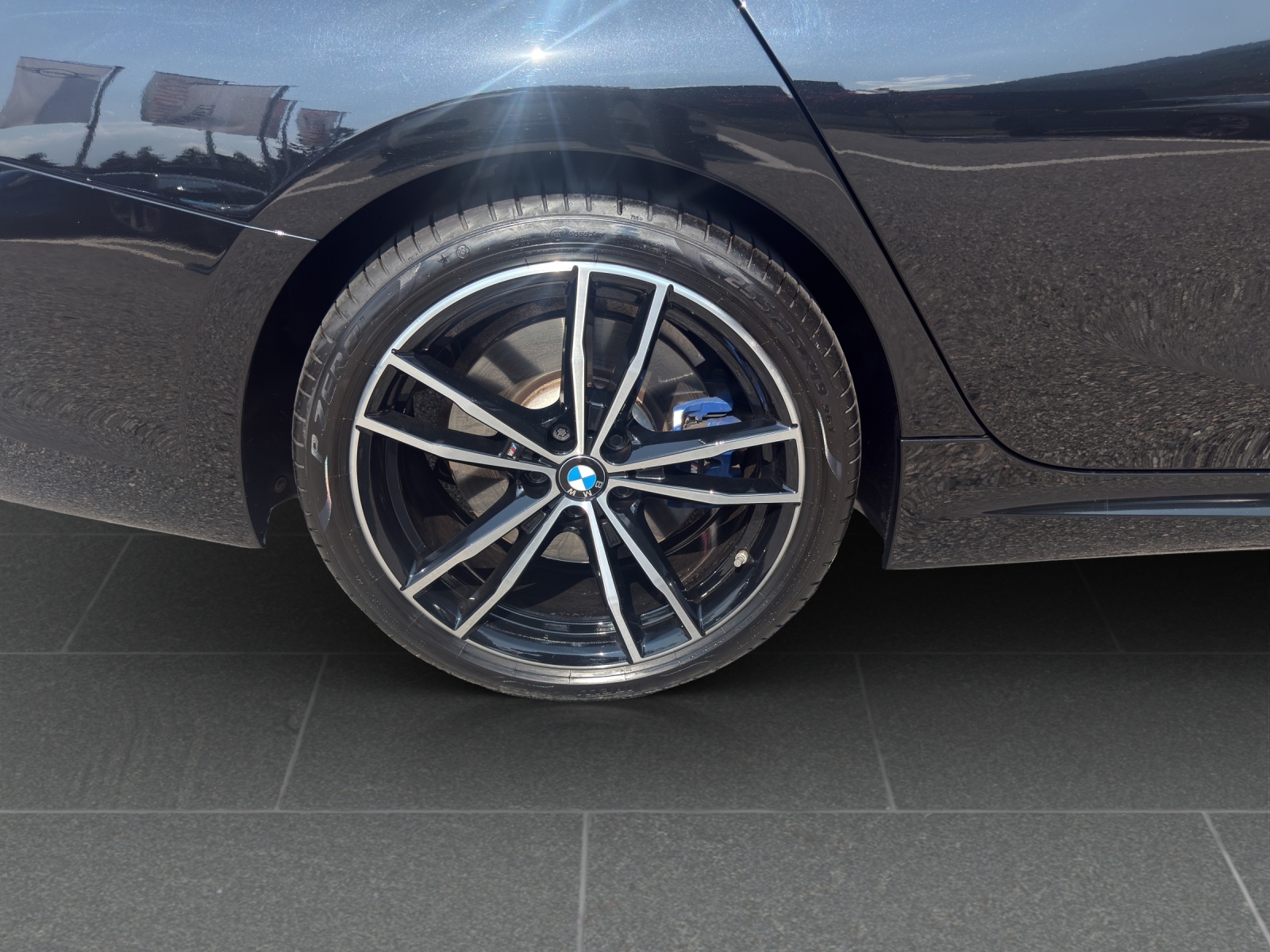 BMW M340d xDrive 48V Touring Steptronic Sport-image-11