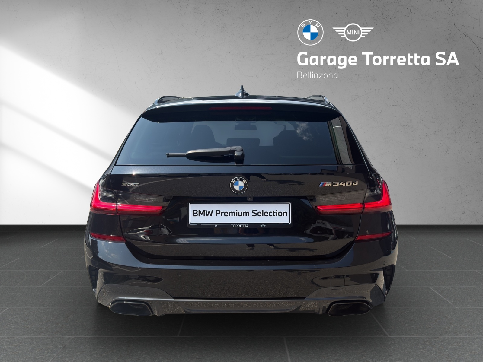 BMW M340d xDrive 48V Touring Steptronic Sport-image-3
