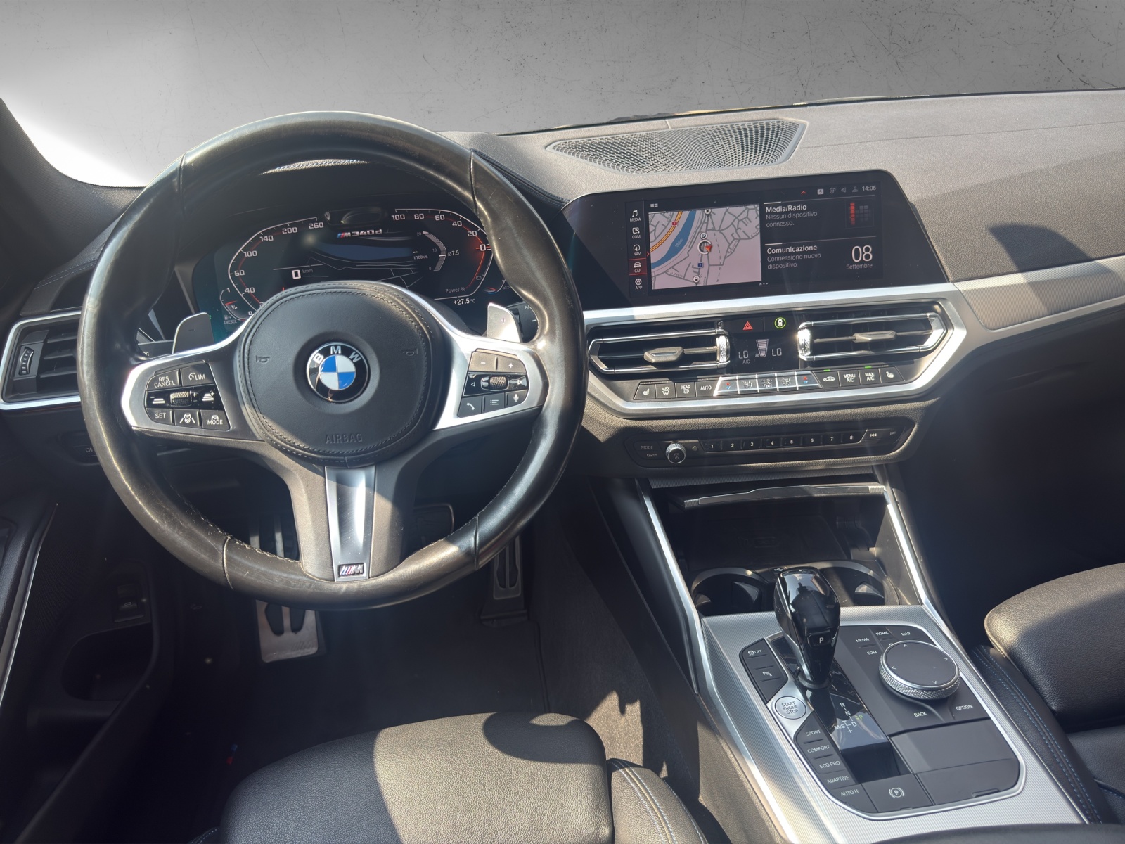 BMW M340d xDrive 48V Touring Steptronic Sport-image-13