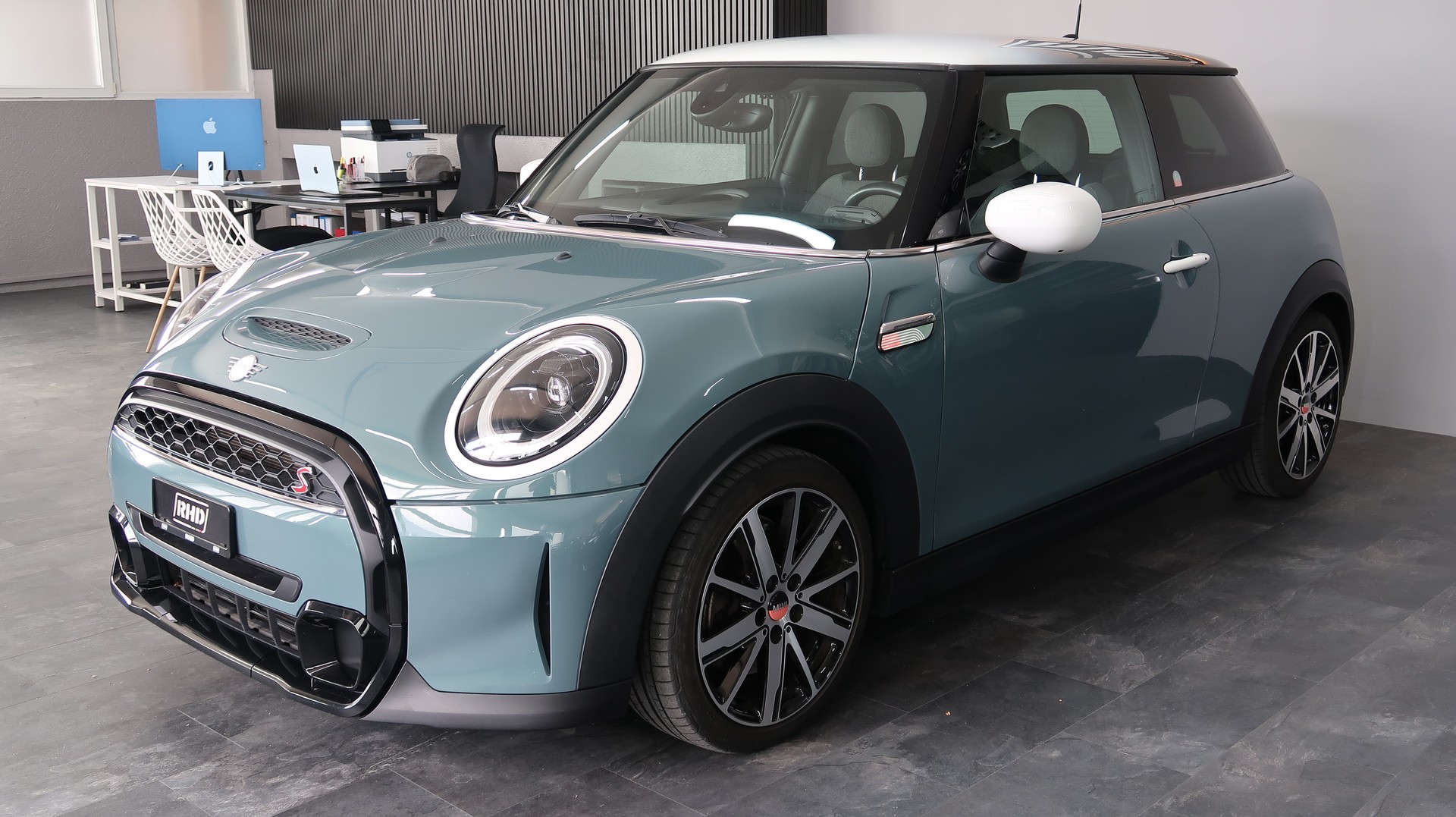MINI Cooper S Multitone Edition Steptronic DKG / CH / GARANTIE / EXPERTISE / MFK-image-2