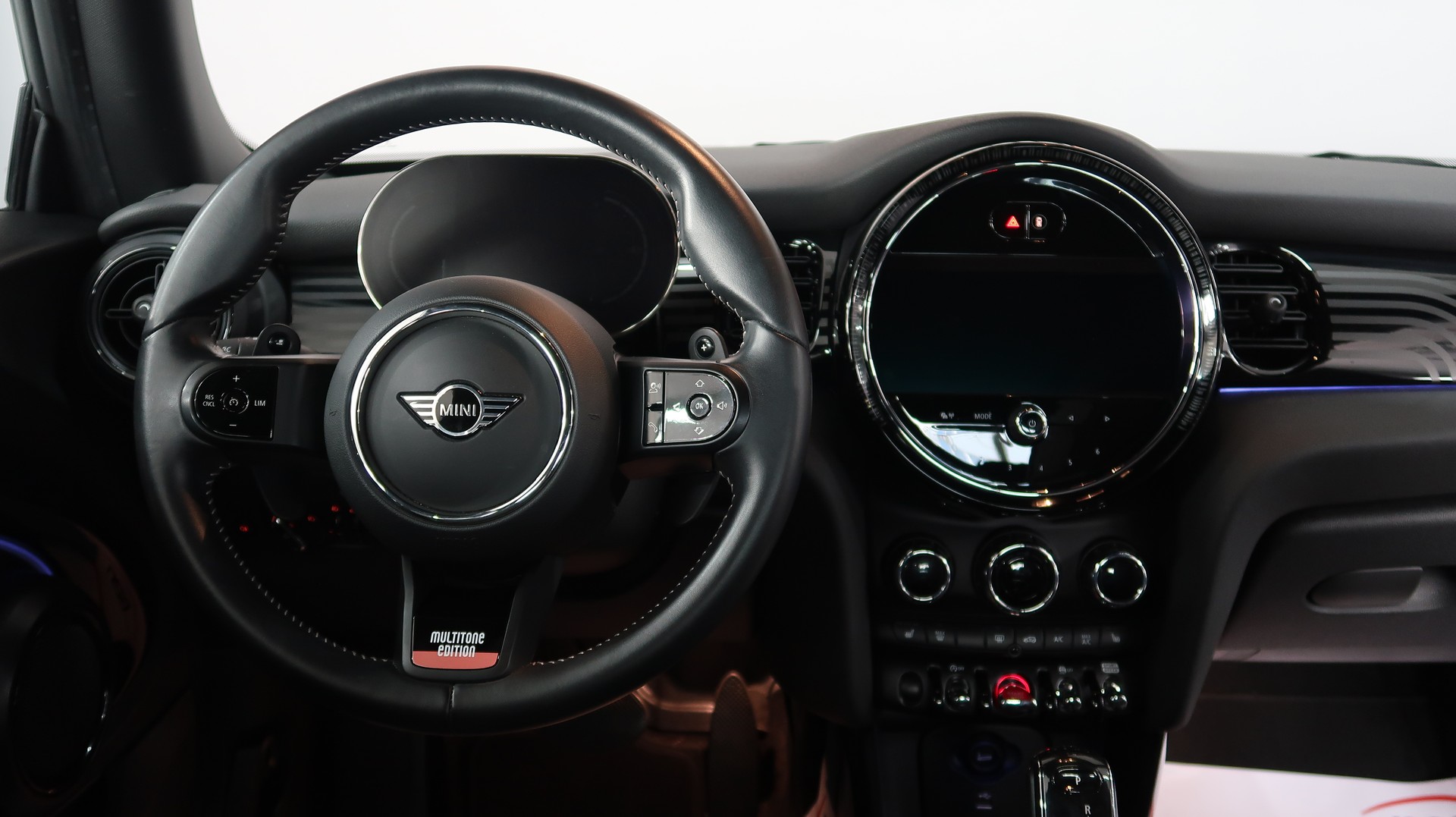 MINI Cooper S Multitone Edition Steptronic DKG / CH / GARANTIE / EXPERTISE / MFK-image-28