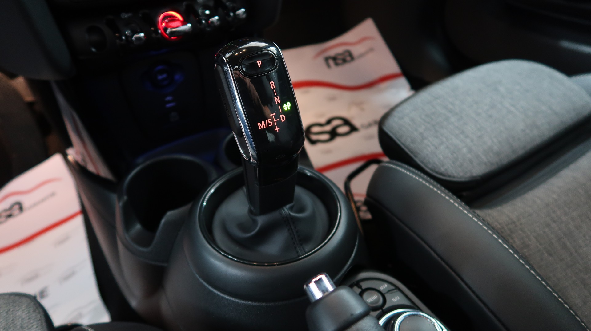 MINI Cooper S Multitone Edition Steptronic DKG / CH / GARANTIE / EXPERTISE / MFK-image-24