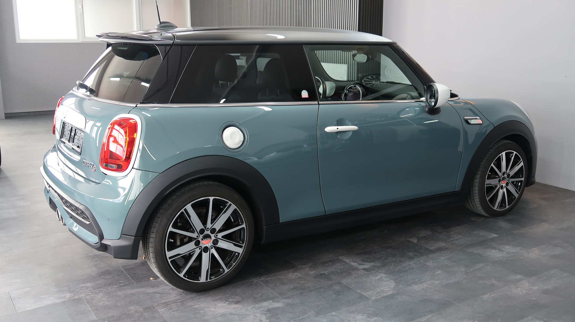 MINI Cooper S Multitone Edition Steptronic DKG / CH / GARANTIE / EXPERTISE / MFK-image-9