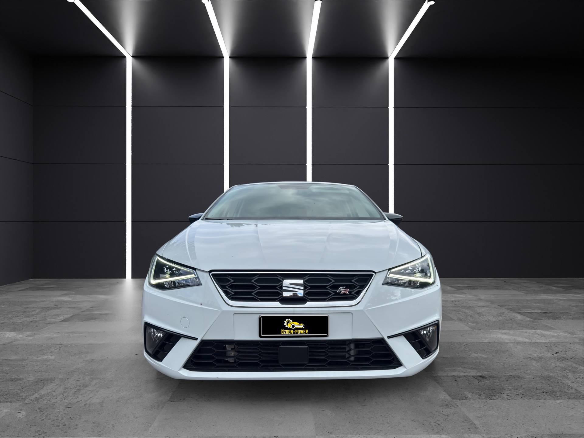 SEAT Ibiza 1.0 EcoTSI DSG Swiss FR Evolution *SPEZIALPREIS*. // 1 Jahr - 20‘000km Garantie!-showroom-element-2