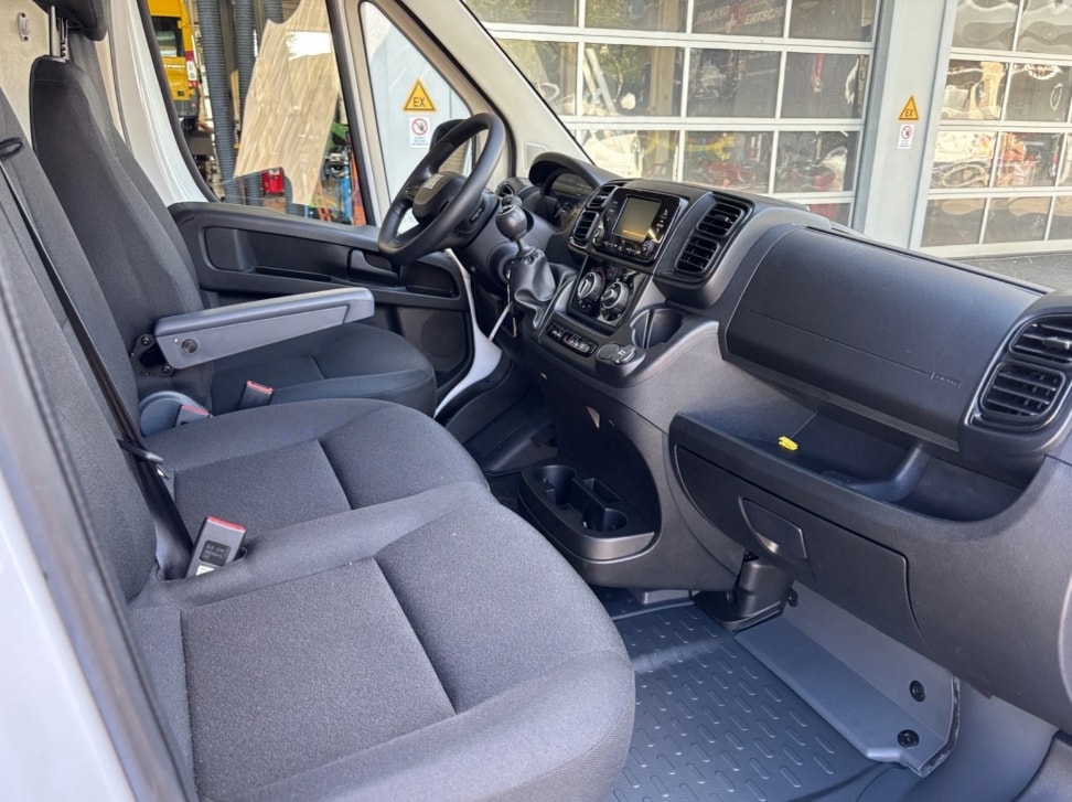 FIAT Ducato 35 L3H2 verglast-image-7