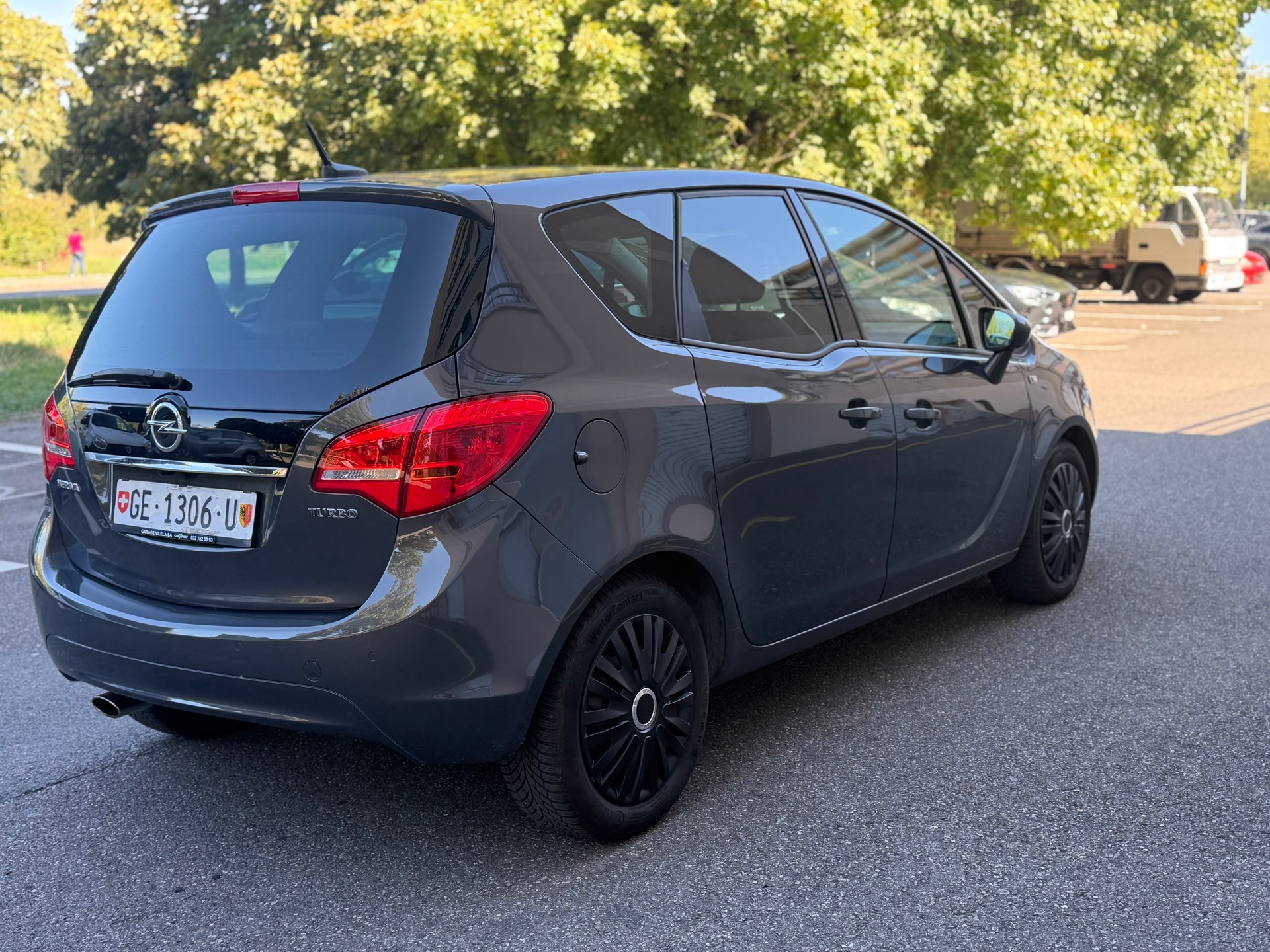 OPEL Meriva 1.4 Turbo Active Edition Automatic-image-6