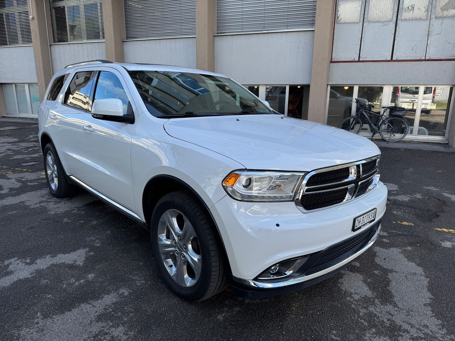 DODGE Durango-image-1