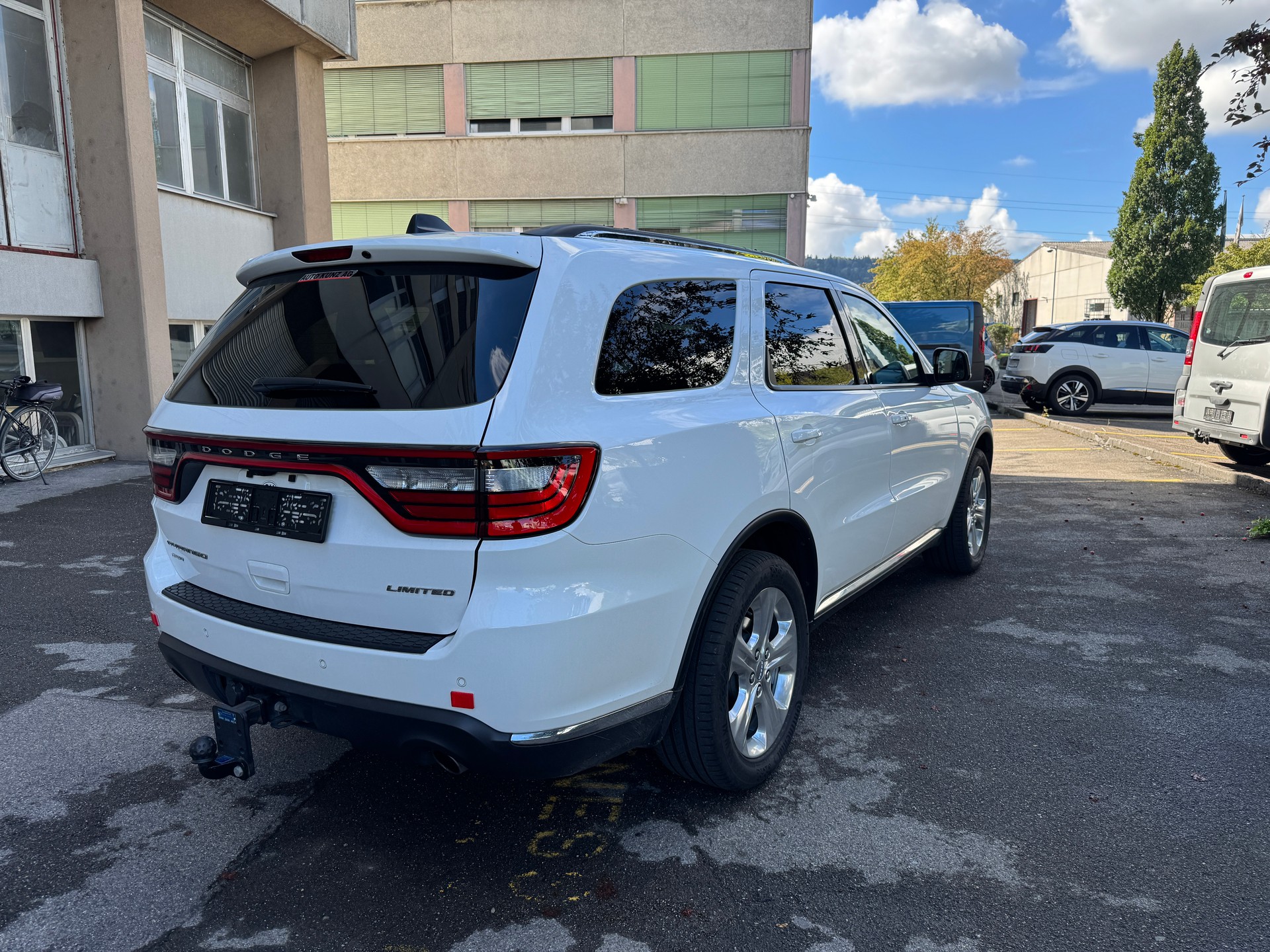 DODGE Durango-image-4