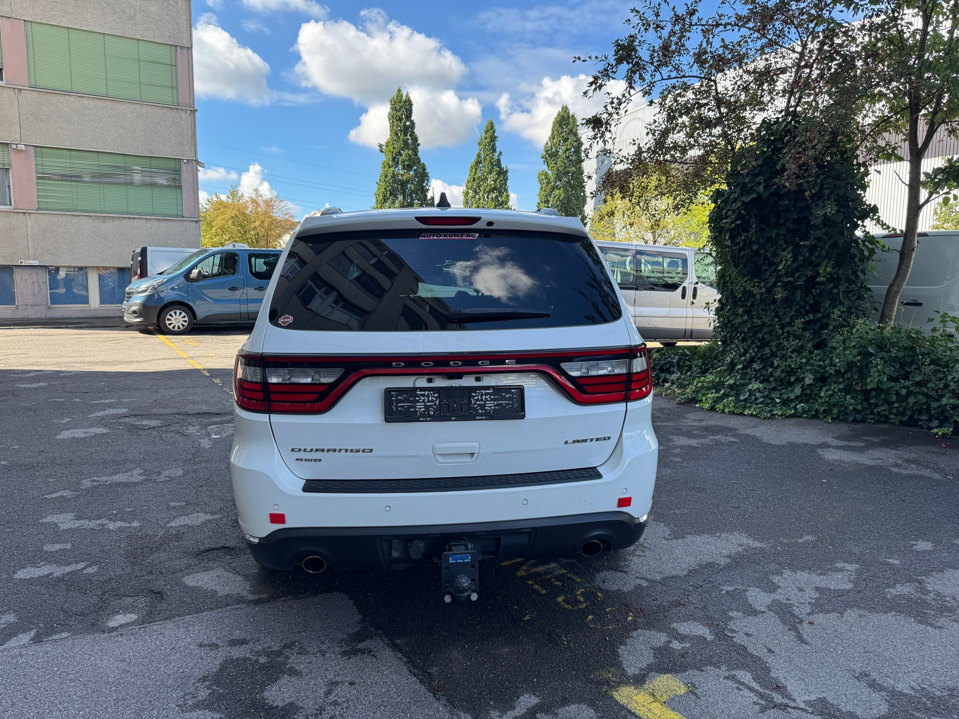 DODGE Durango-image-3