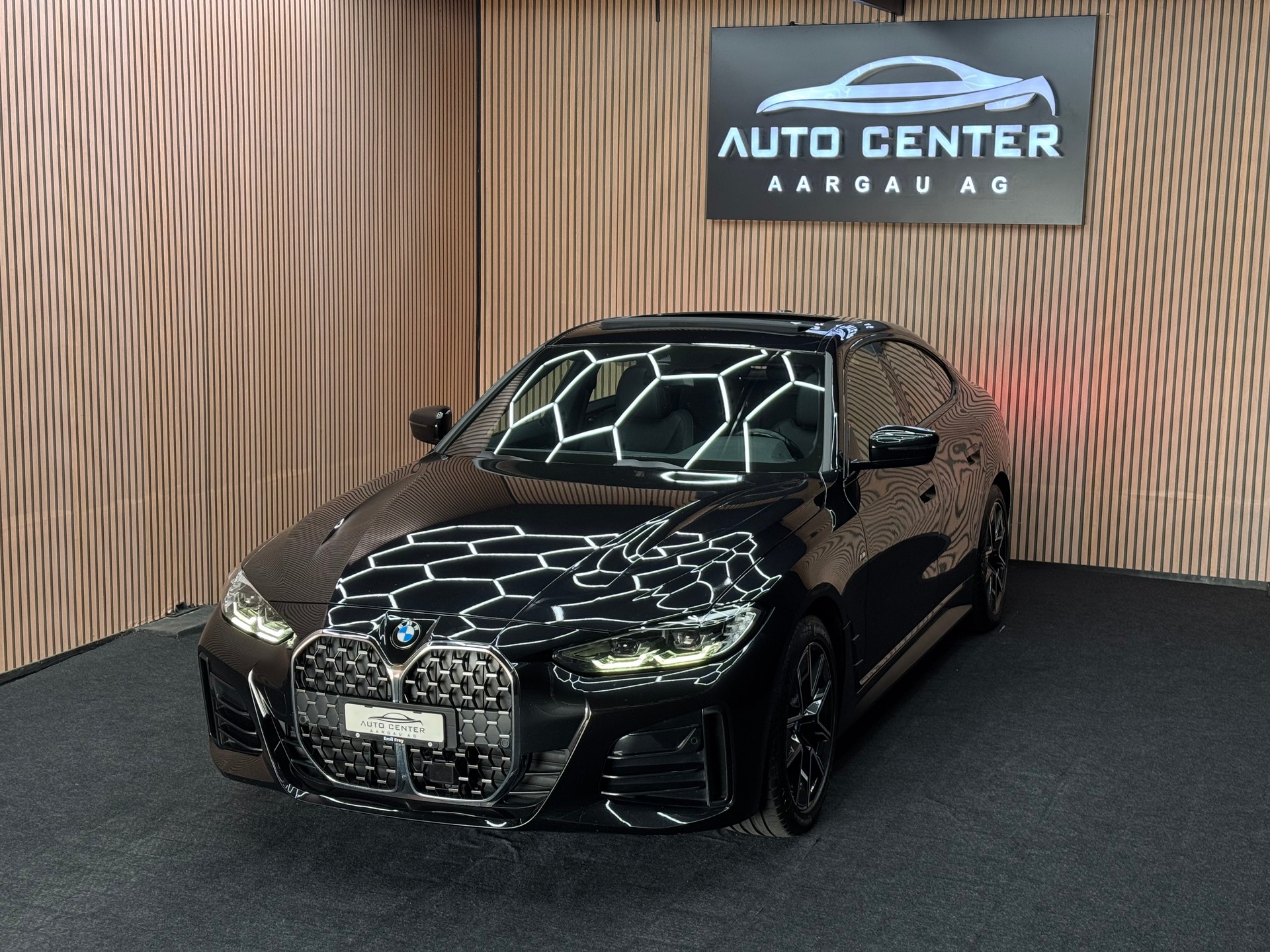 BMW 420d xDrive SAG Gran Coupé *ab CHF 279.-/ Monat*-image-1