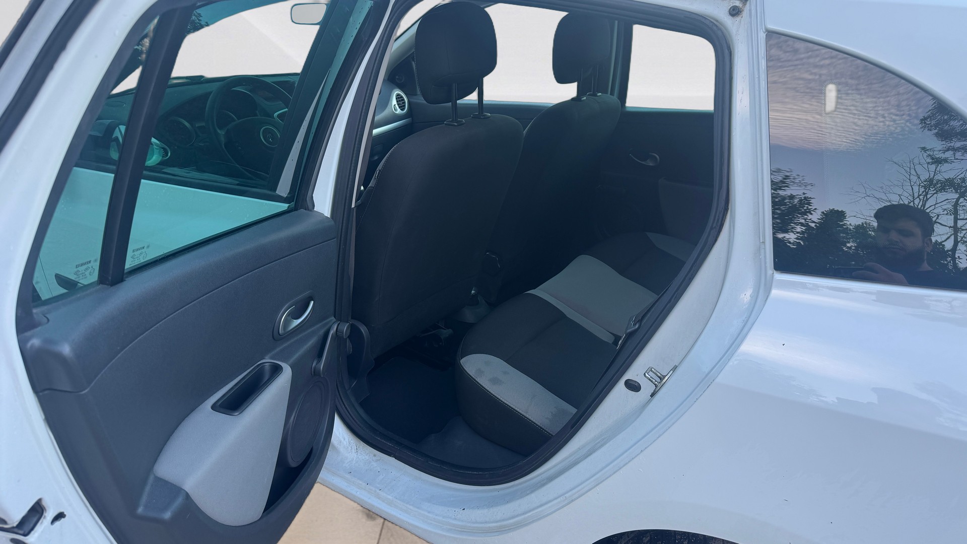 RENAULT Clio Grandtour 1.2 16V Turbo-image-10
