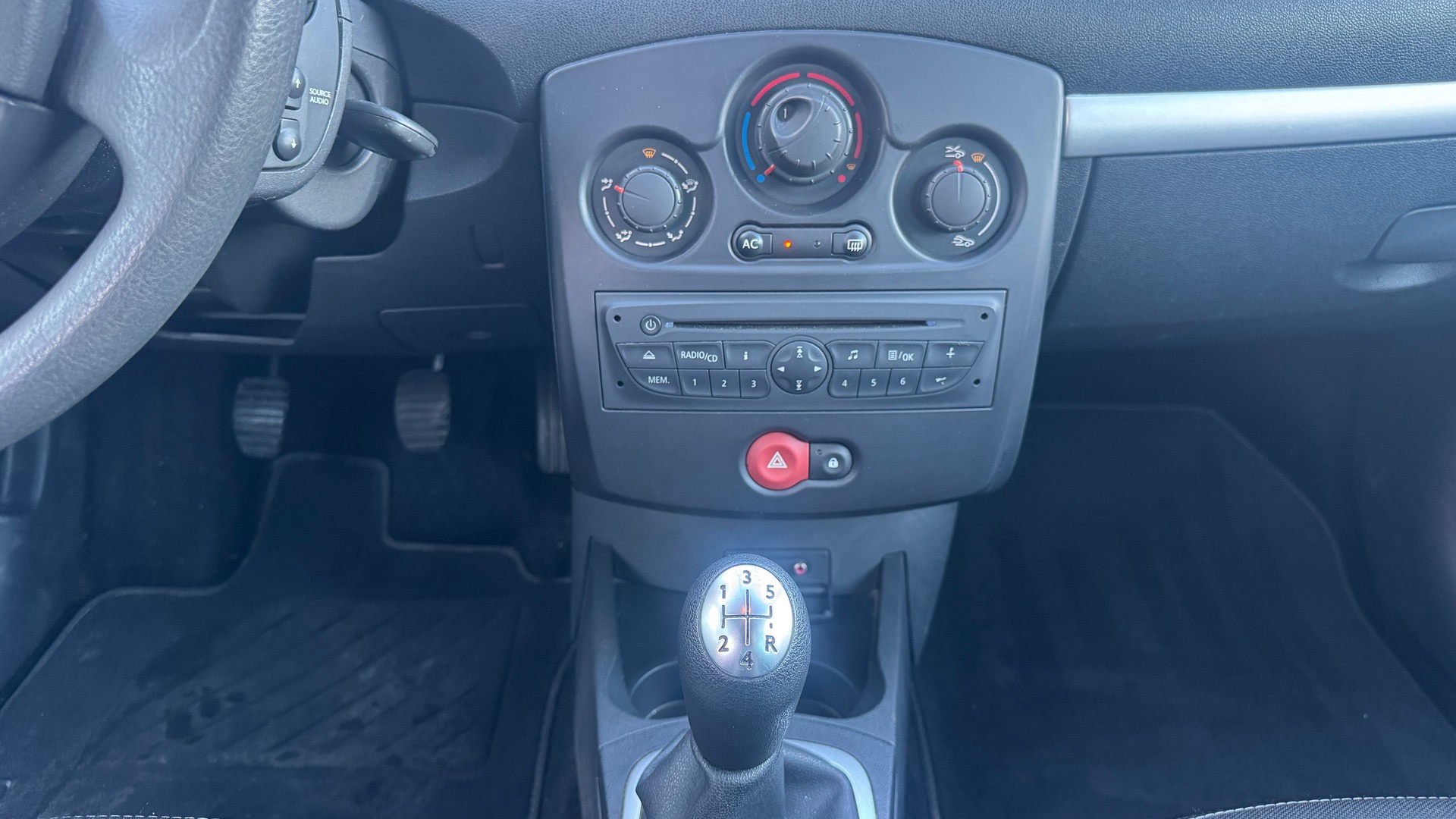 RENAULT Clio Grandtour 1.2 16V Turbo-image-20
