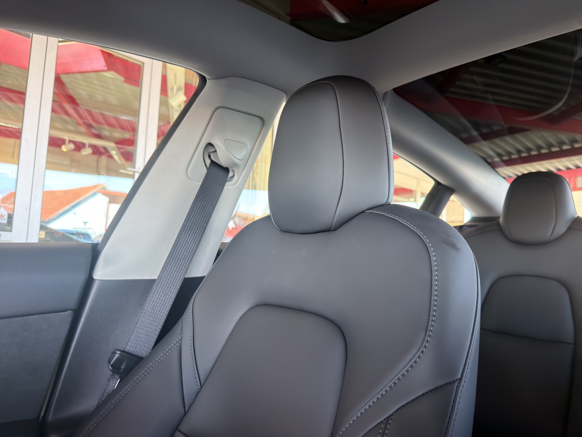 TESLA Model 3 Performance D-image-14