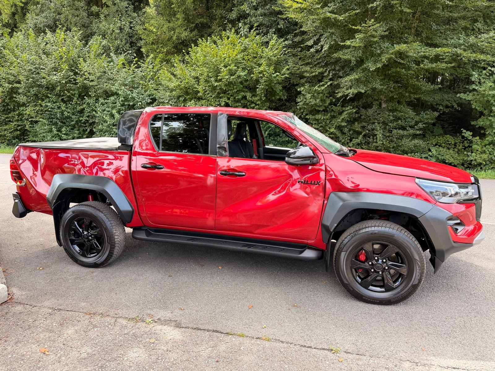 TOYOTA Hilux 2.8d GR Sport II Double Cab 4x4 A-image-0