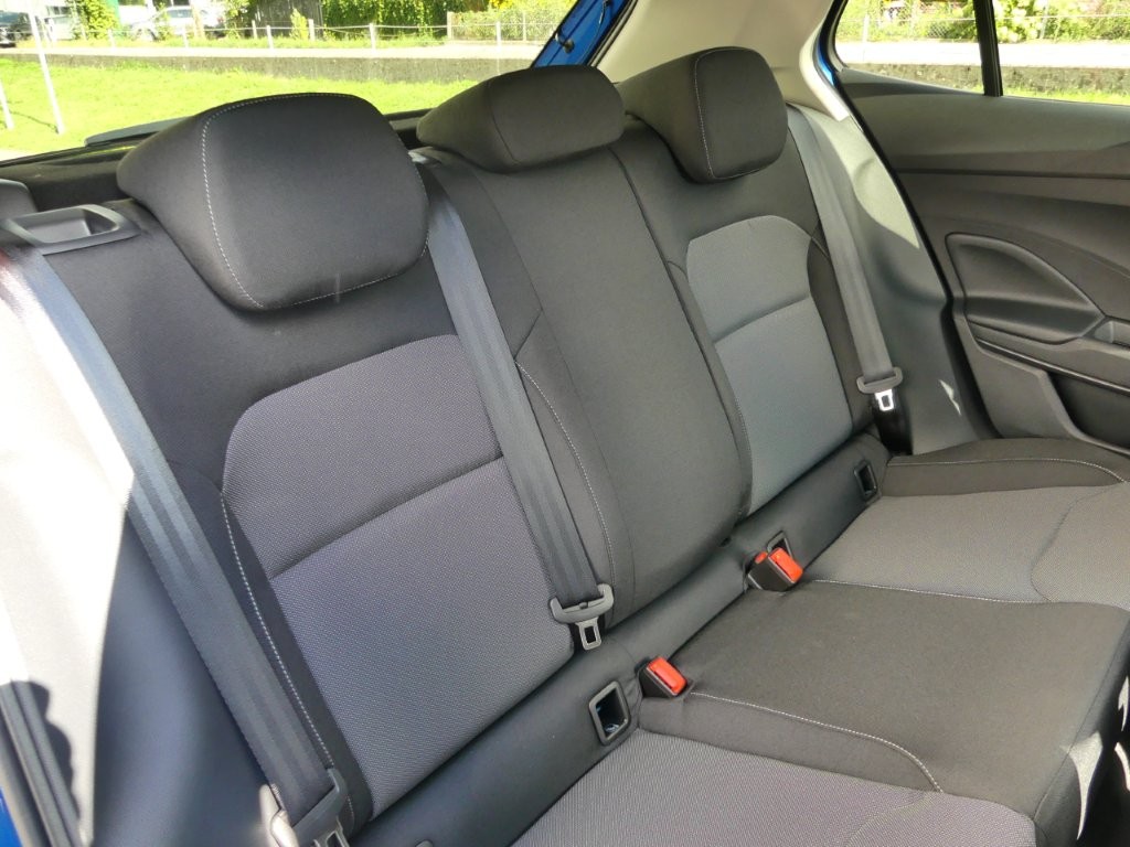 SKODA Fabia 1.0 TSI Selection-image-12