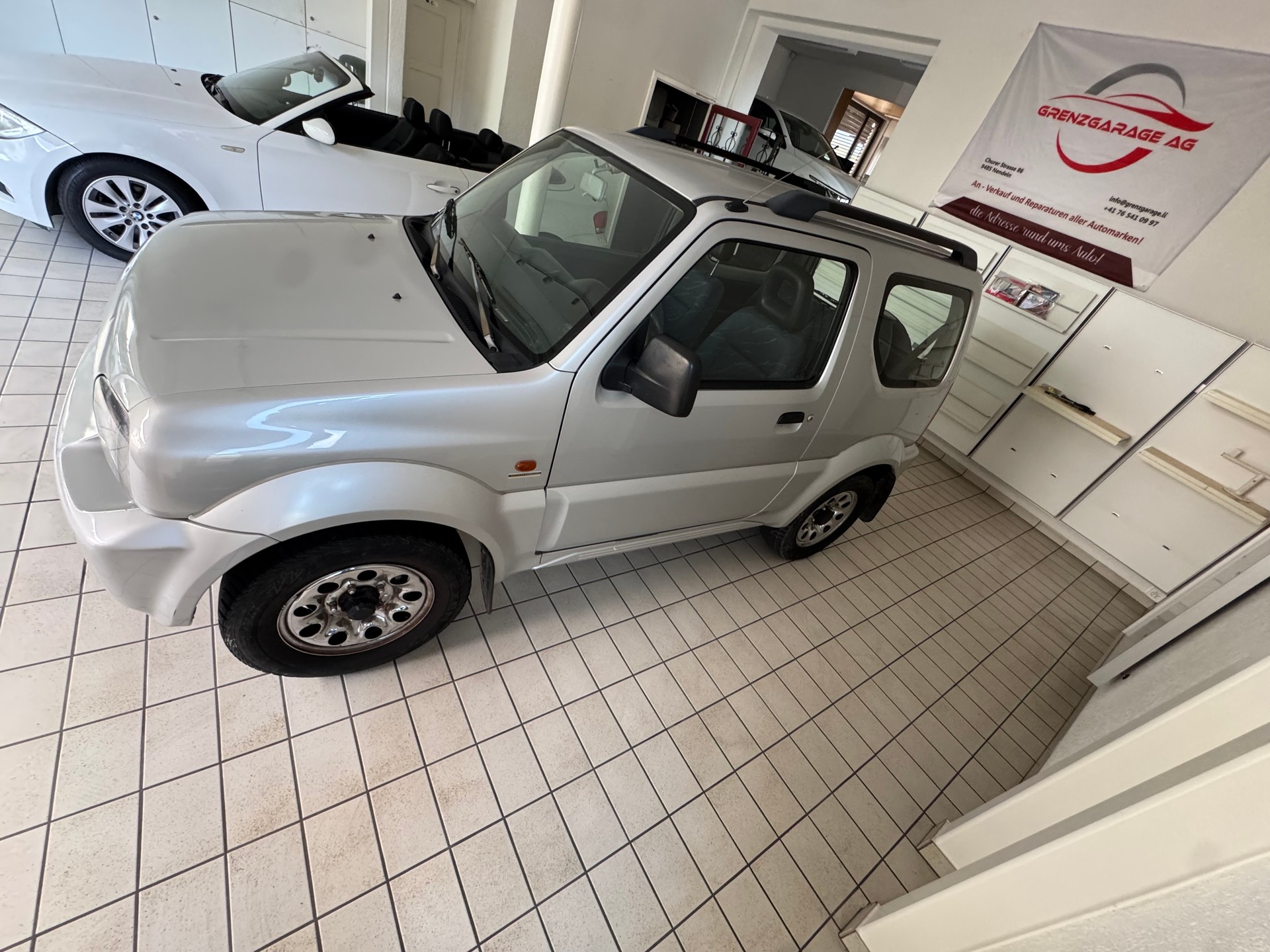 SUZUKI Jimny 1.3 16V JLX-image-3