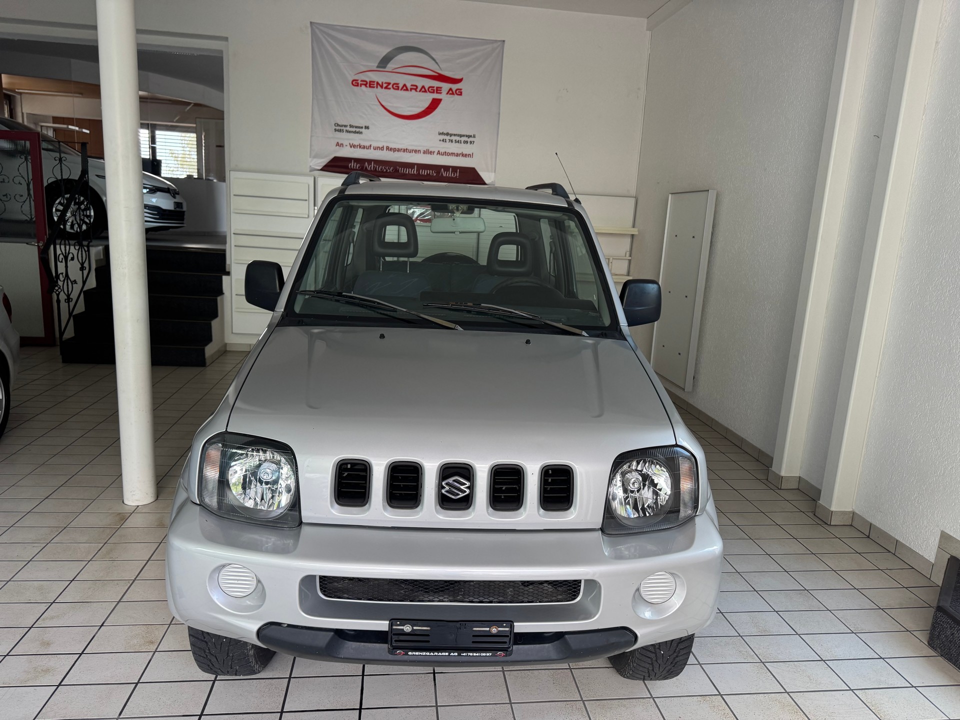 SUZUKI Jimny 1.3 16V JLX-image-0