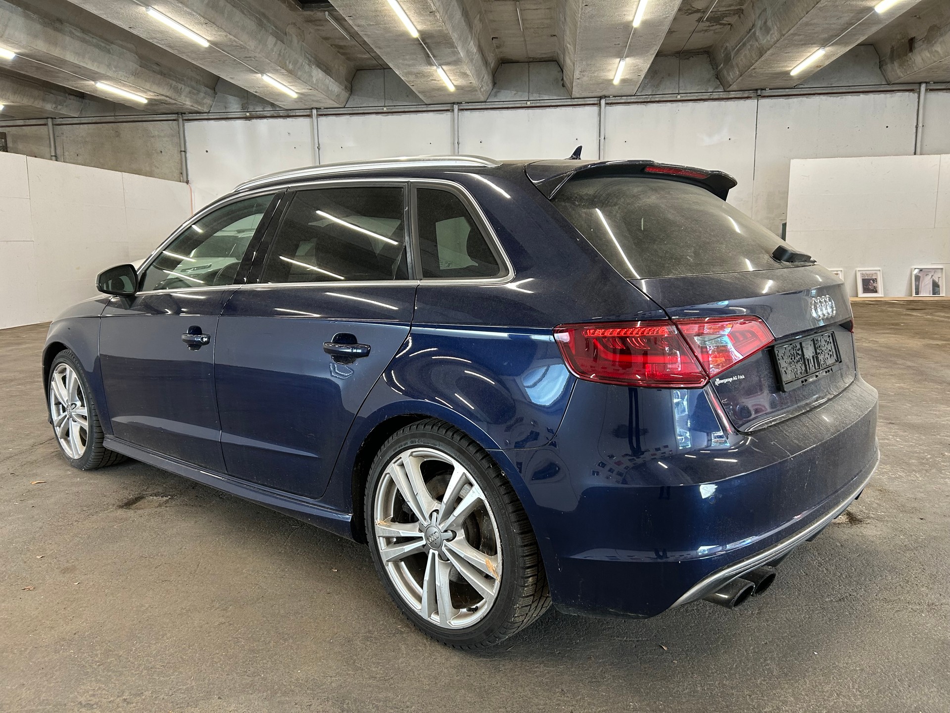 AUDI S3 Sportback 2.0 TFSI quattro S-tronic-image-2