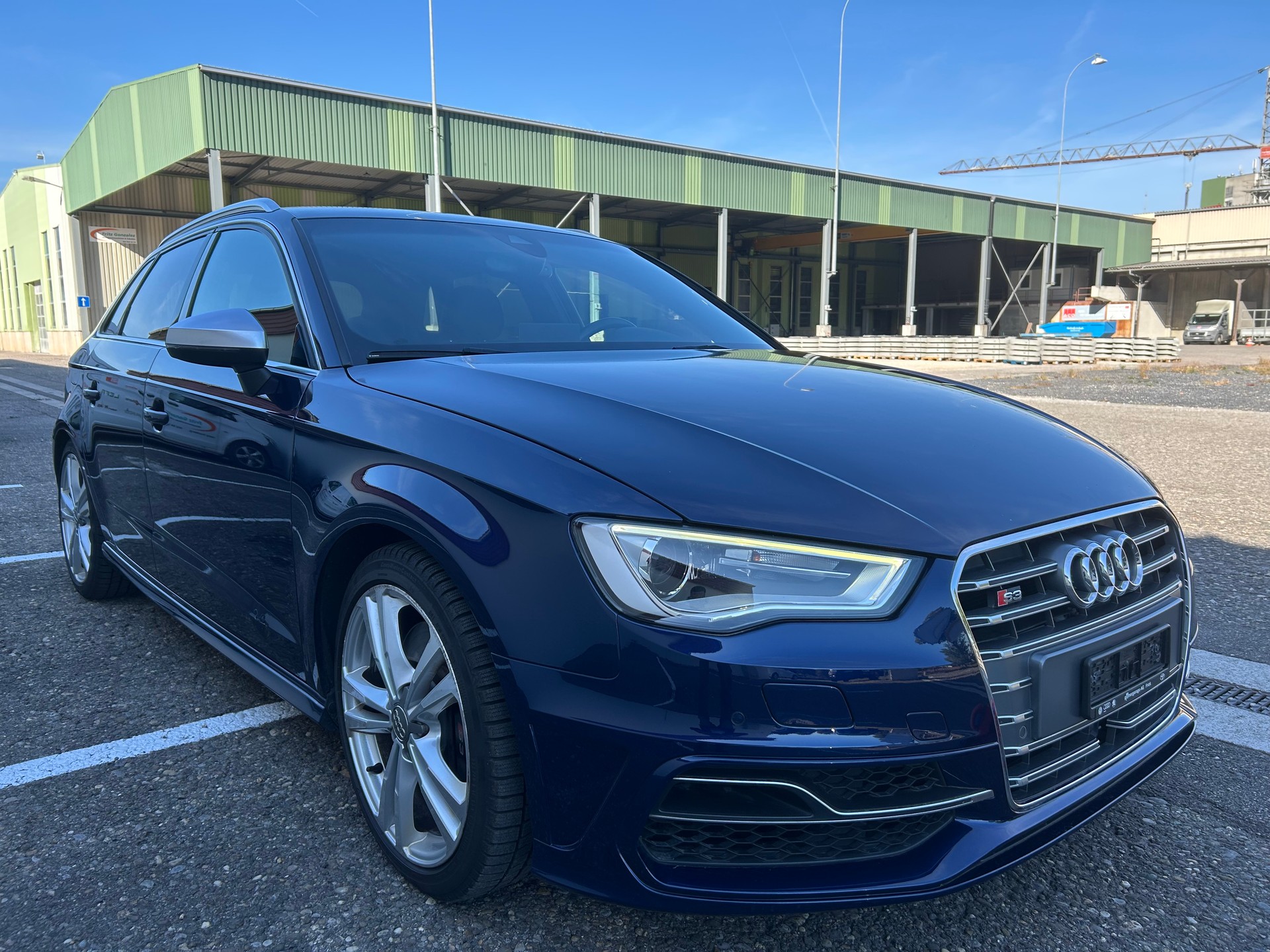 AUDI S3 Sportback 2.0 TFSI quattro S-tronic-image-1