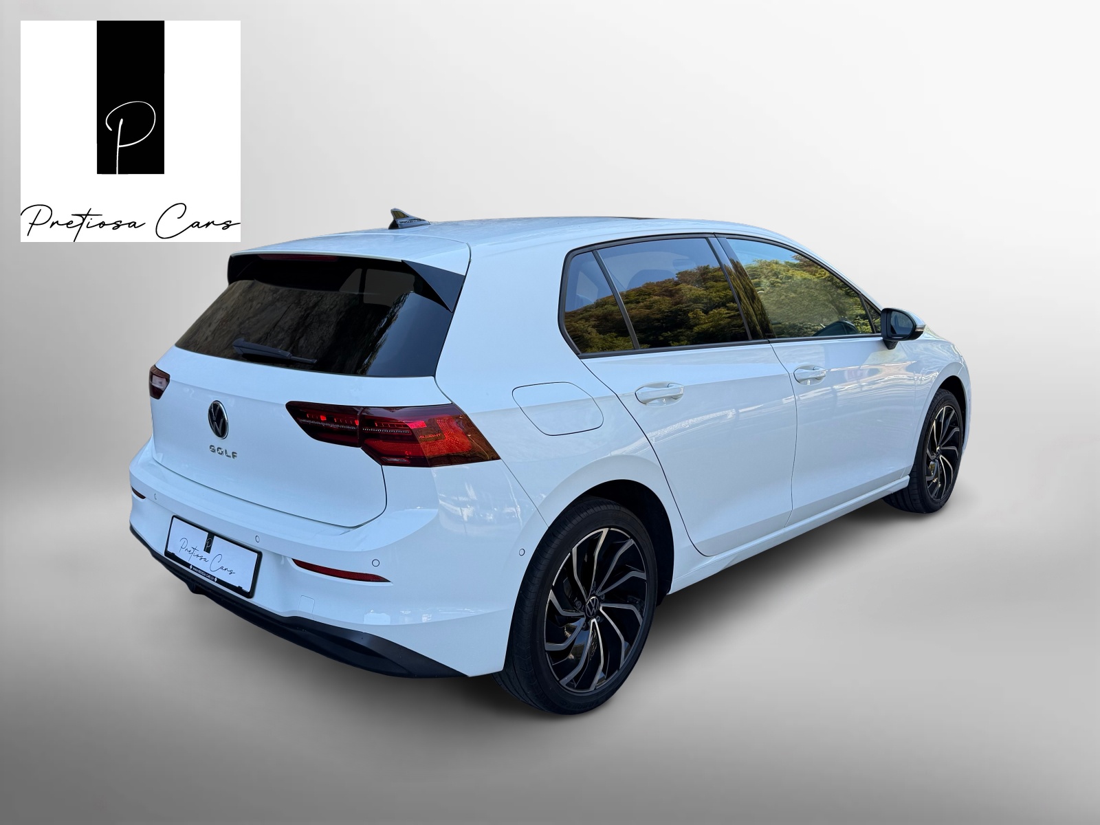 VW Golf 2.0 TDI Life Panorama Kamera Head Up Display Standheizung-image-6