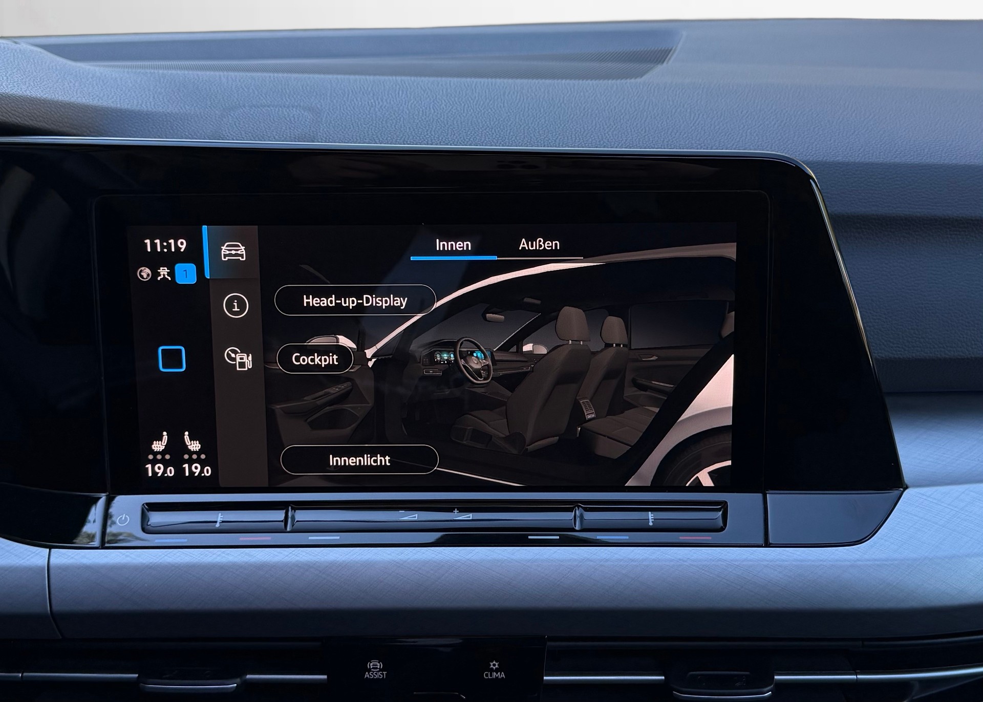 VW Golf 2.0 TDI Life Panorama Kamera Head Up Display Standheizung-image-14