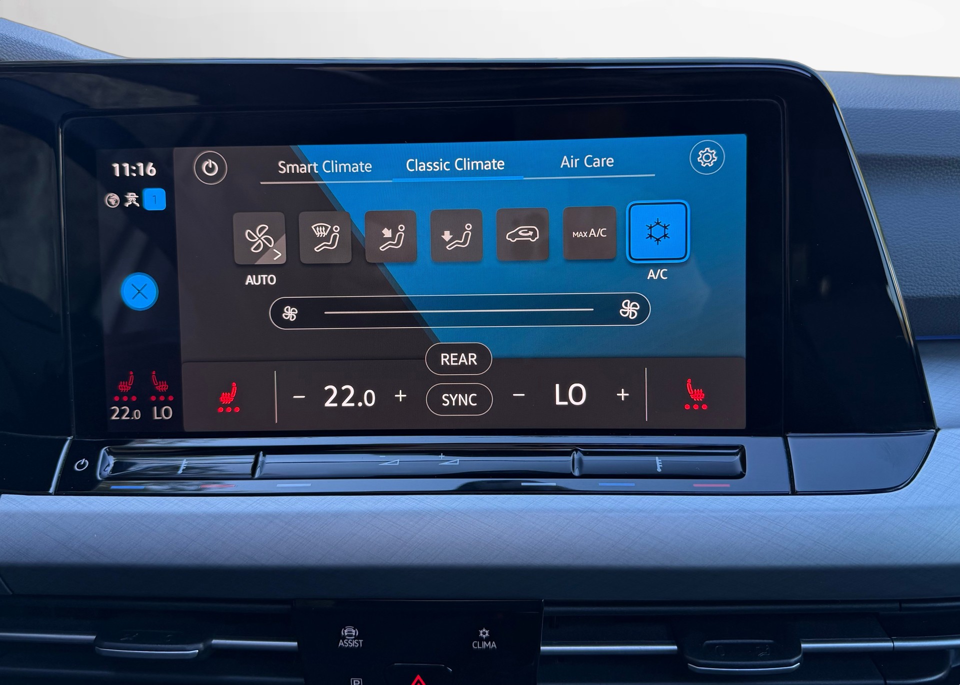 VW Golf 2.0 TDI Life Panorama Kamera Head Up Display Standheizung-image-15