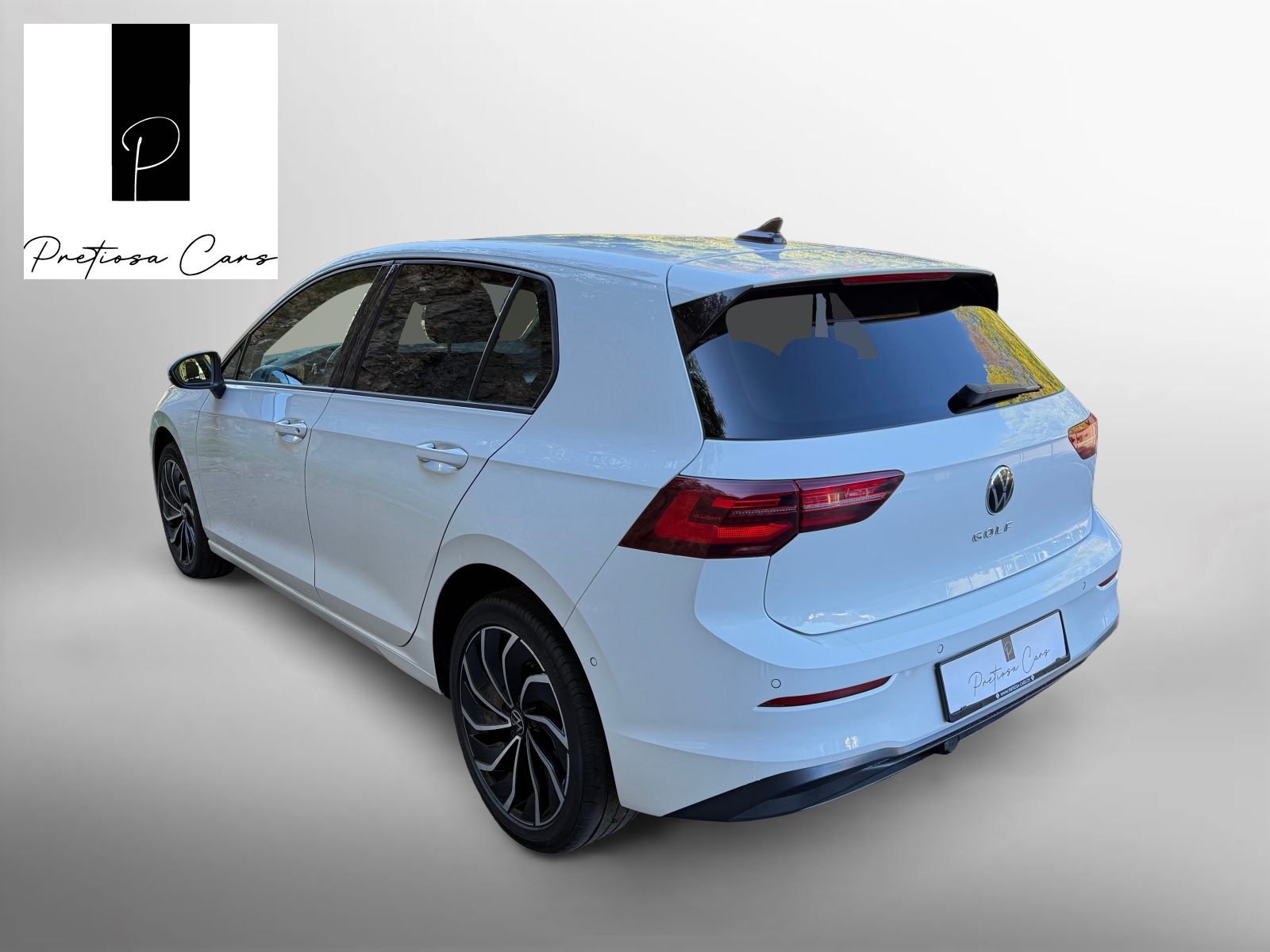 VW Golf 2.0 TDI Life Panorama Kamera Head Up Display Standheizung-image-7