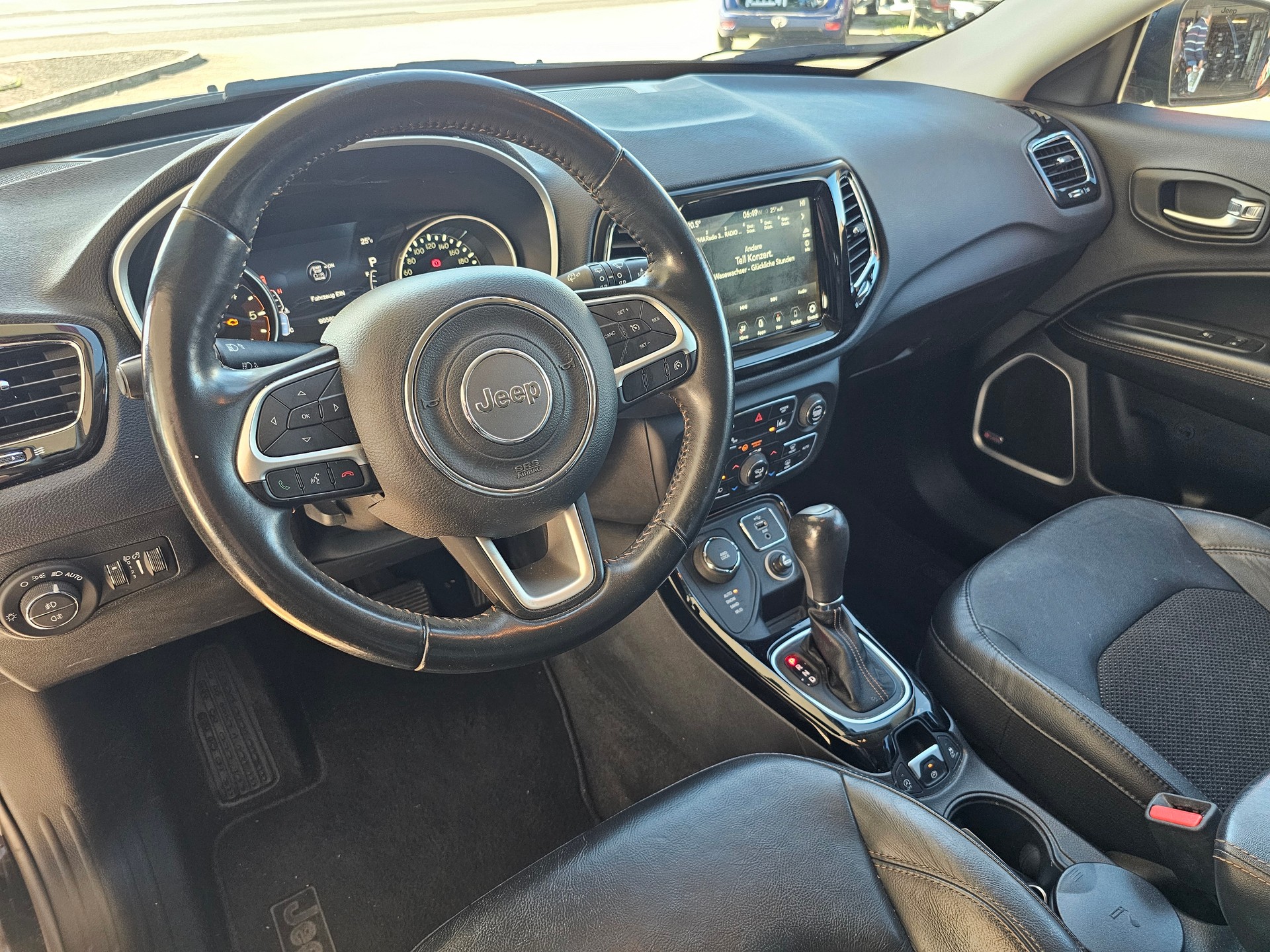 JEEP Compass 2.0CRD Limited AWD 9ATX-image-11