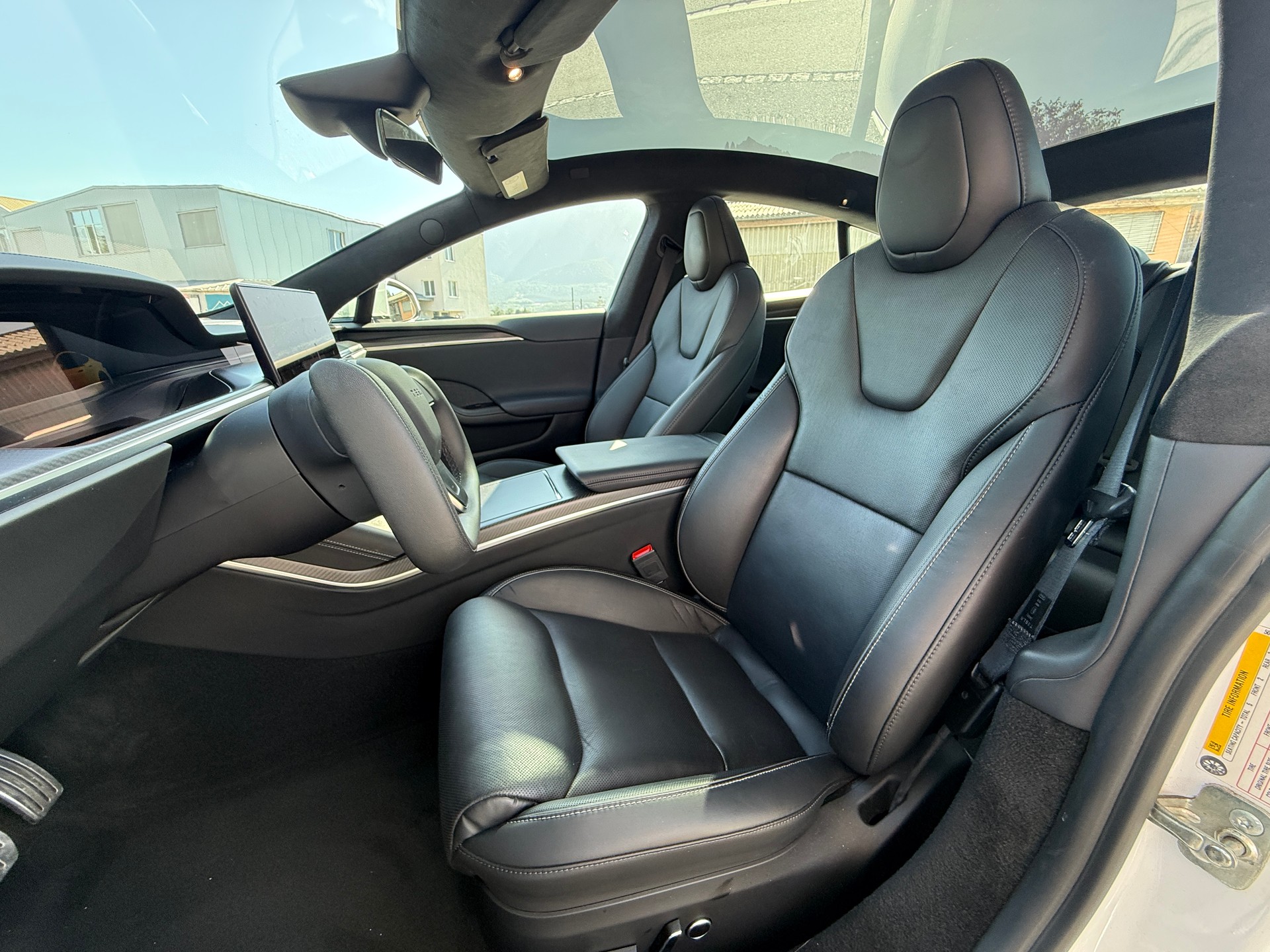 TESLA Model S 100 kWh Plaid * Hardware 4👌-showroom-element-1