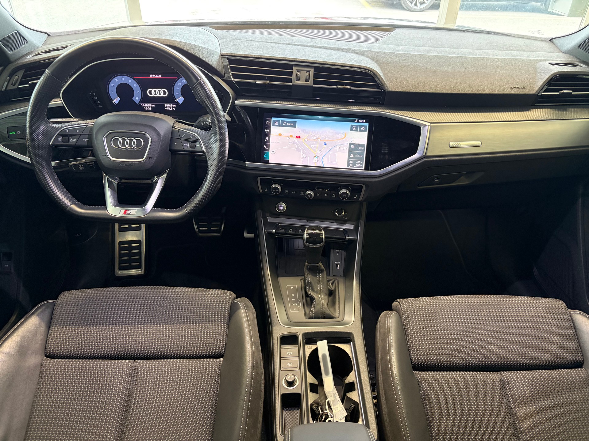 AUDI Q3 35 TFSI S line S-tronic | CH | Assistenzpaket | Matrix LED | S-LINE | Navi Plus & Phone Box | Technikpaket |-image-13