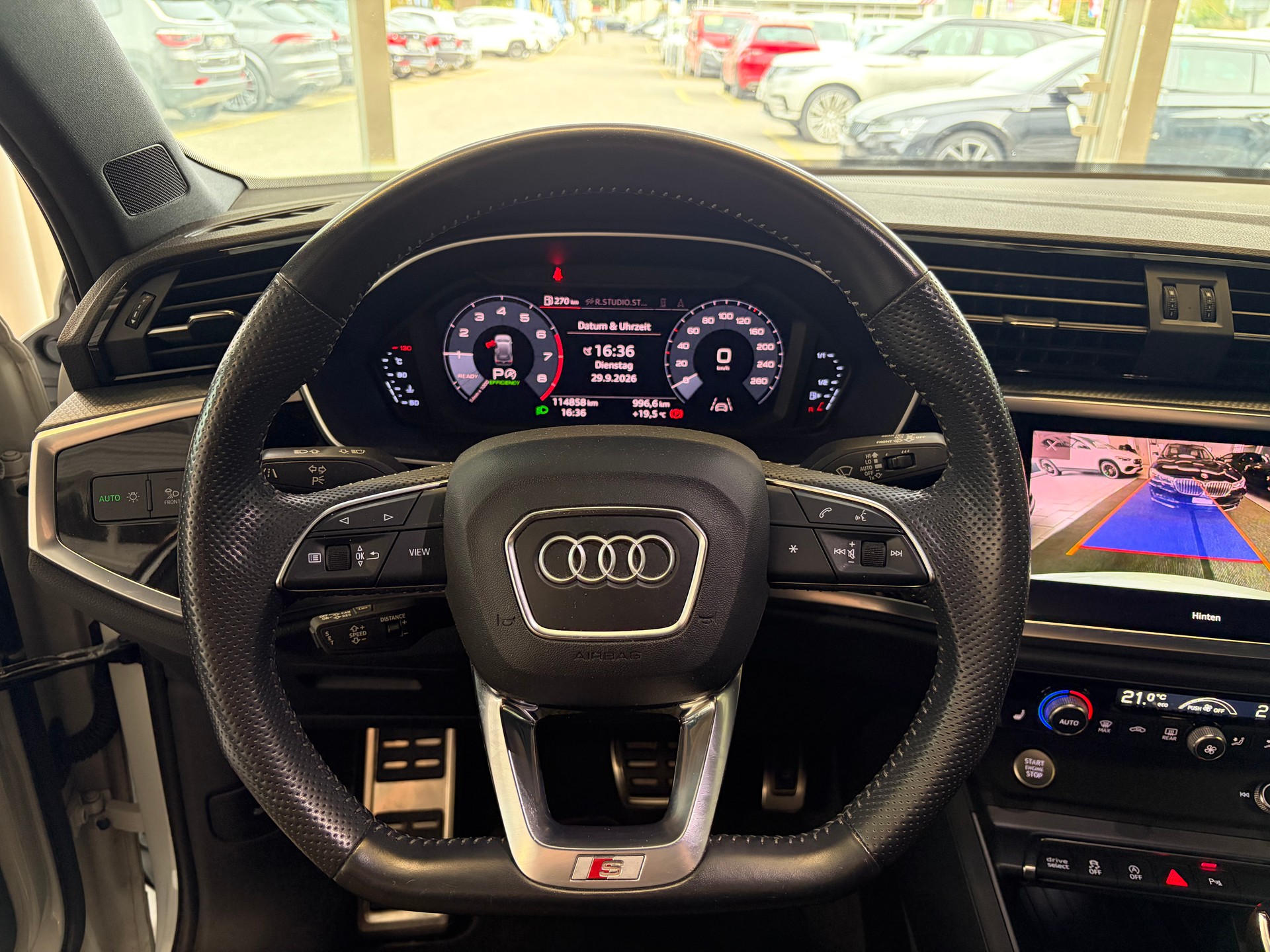 AUDI Q3 35 TFSI S line S-tronic | CH | Assistenzpaket | Matrix LED | S-LINE | Navi Plus & Phone Box | Technikpaket |-image-18