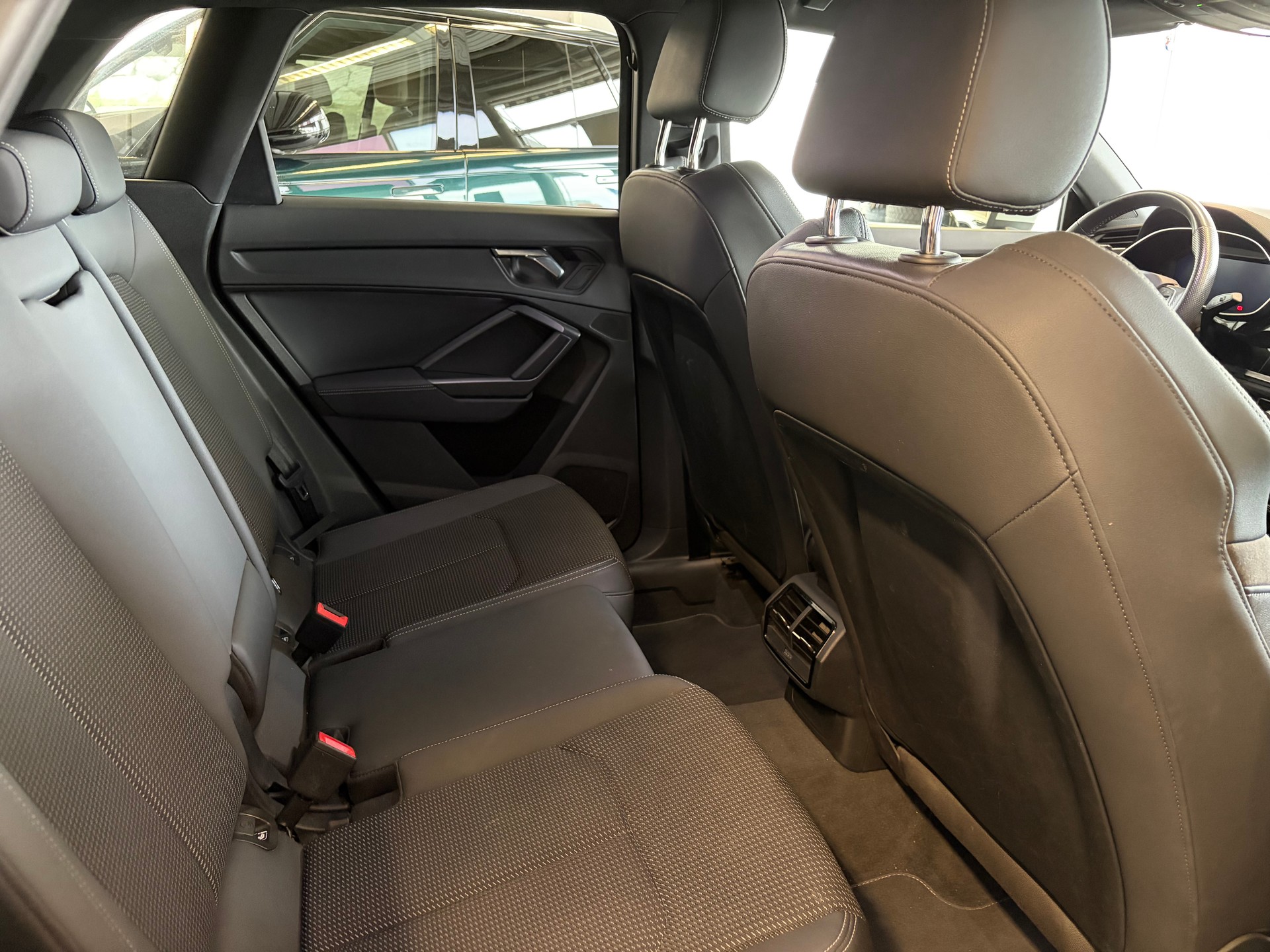AUDI Q3 35 TFSI S line S-tronic | CH | Assistenzpaket | Matrix LED | S-LINE | Navi Plus & Phone Box | Technikpaket |-image-28