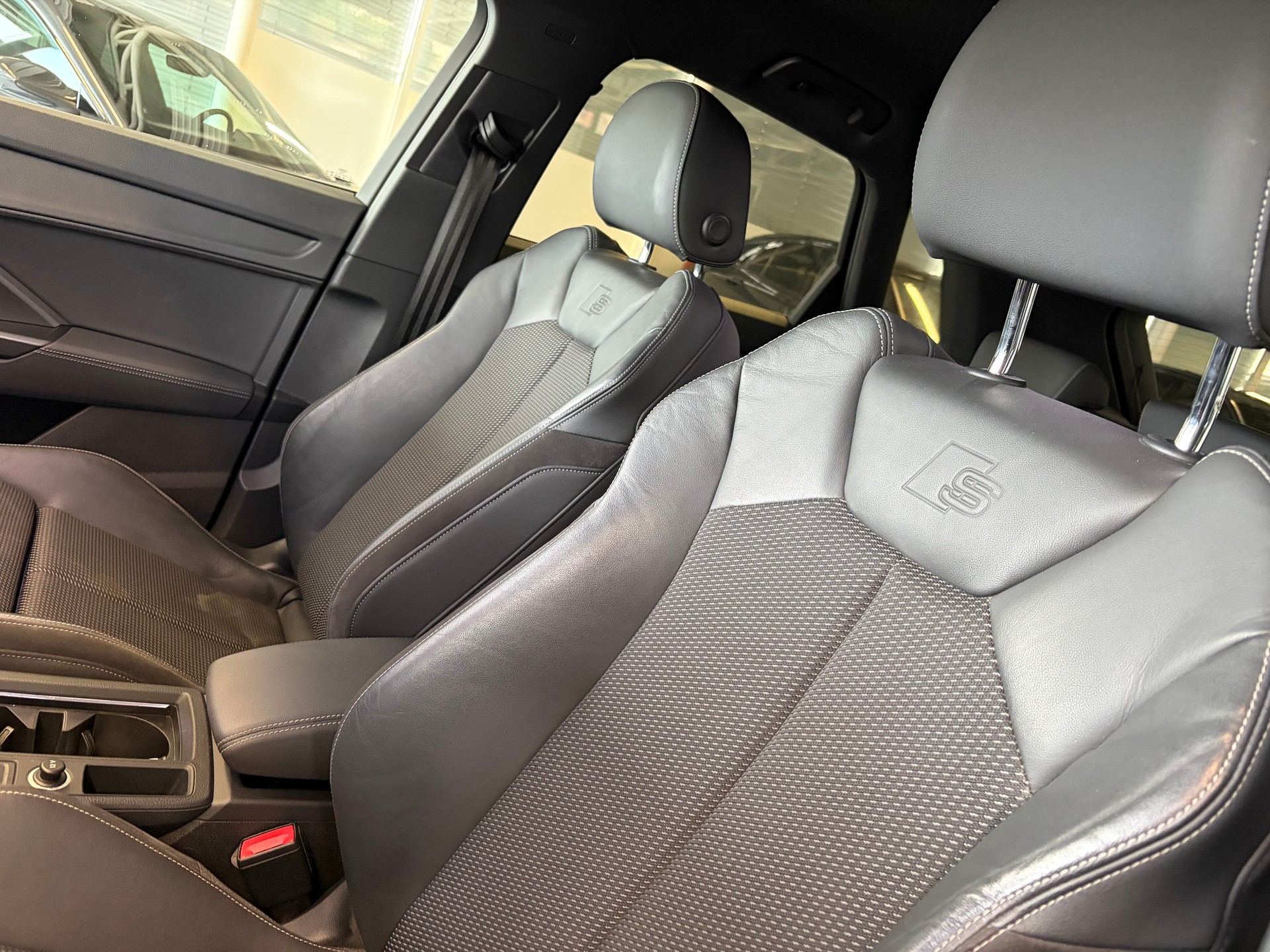 AUDI Q3 35 TFSI S line S-tronic | CH | Assistenzpaket | Matrix LED | S-LINE | Navi Plus & Phone Box | Technikpaket |-image-12