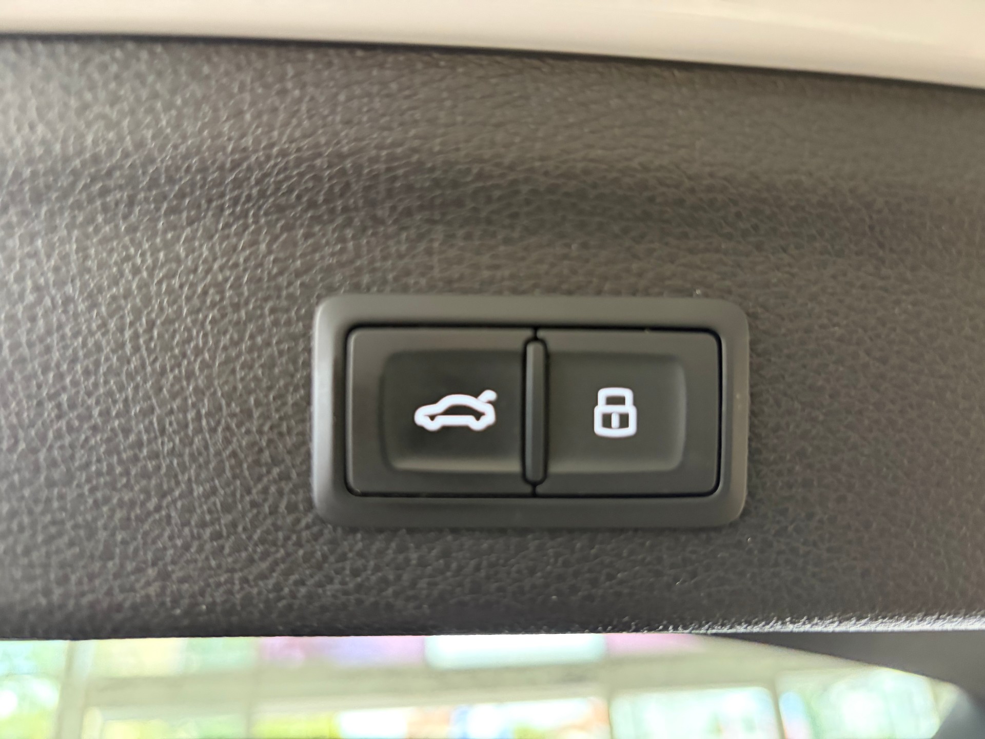 AUDI Q3 35 TFSI S line S-tronic | CH | Assistenzpaket | Matrix LED | S-LINE | Navi Plus & Phone Box | Technikpaket |-image-25