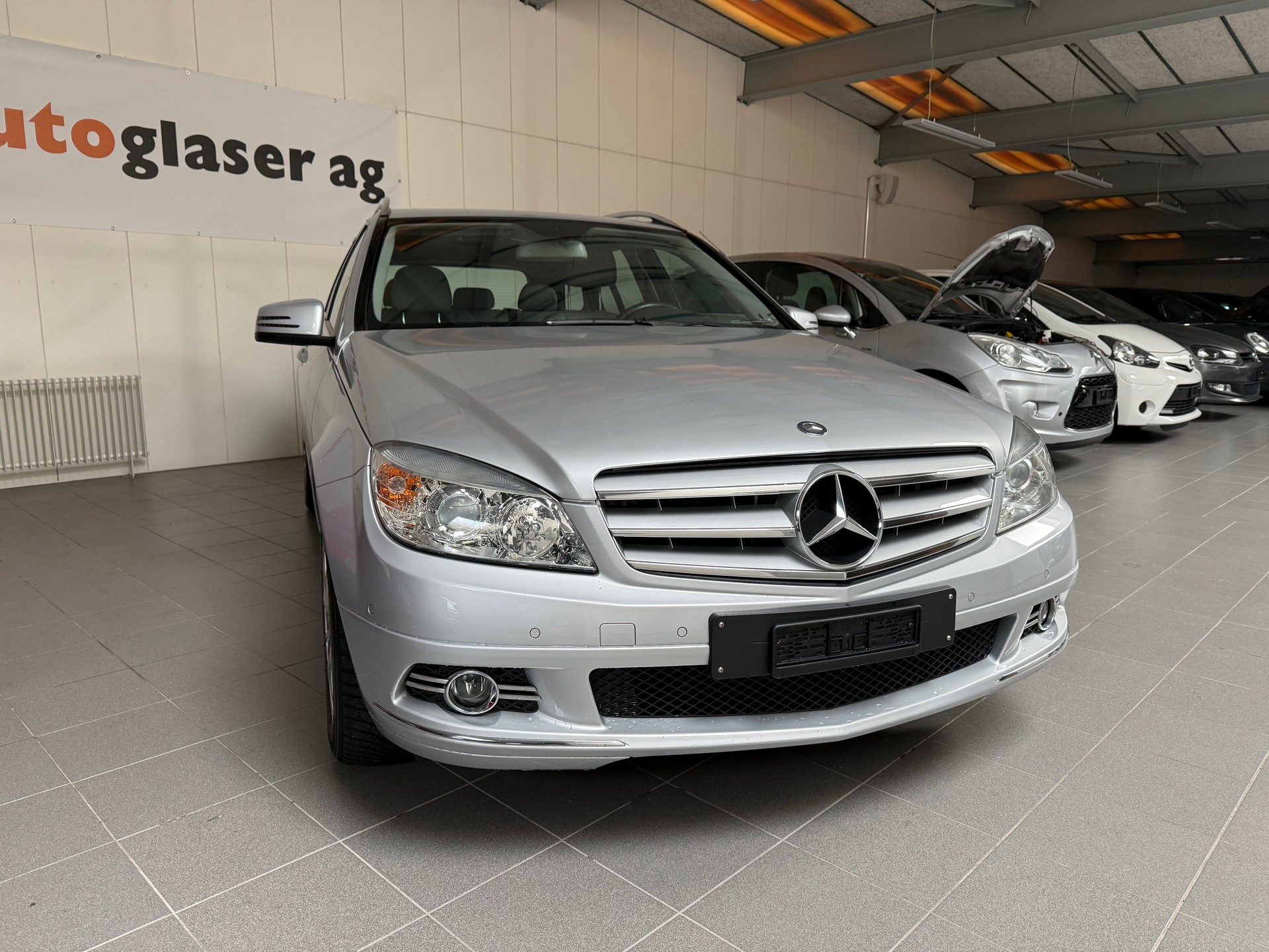 MERCEDES-BENZ C 180 CGI BlueEfficiency Avantgarde Automatic-image-5