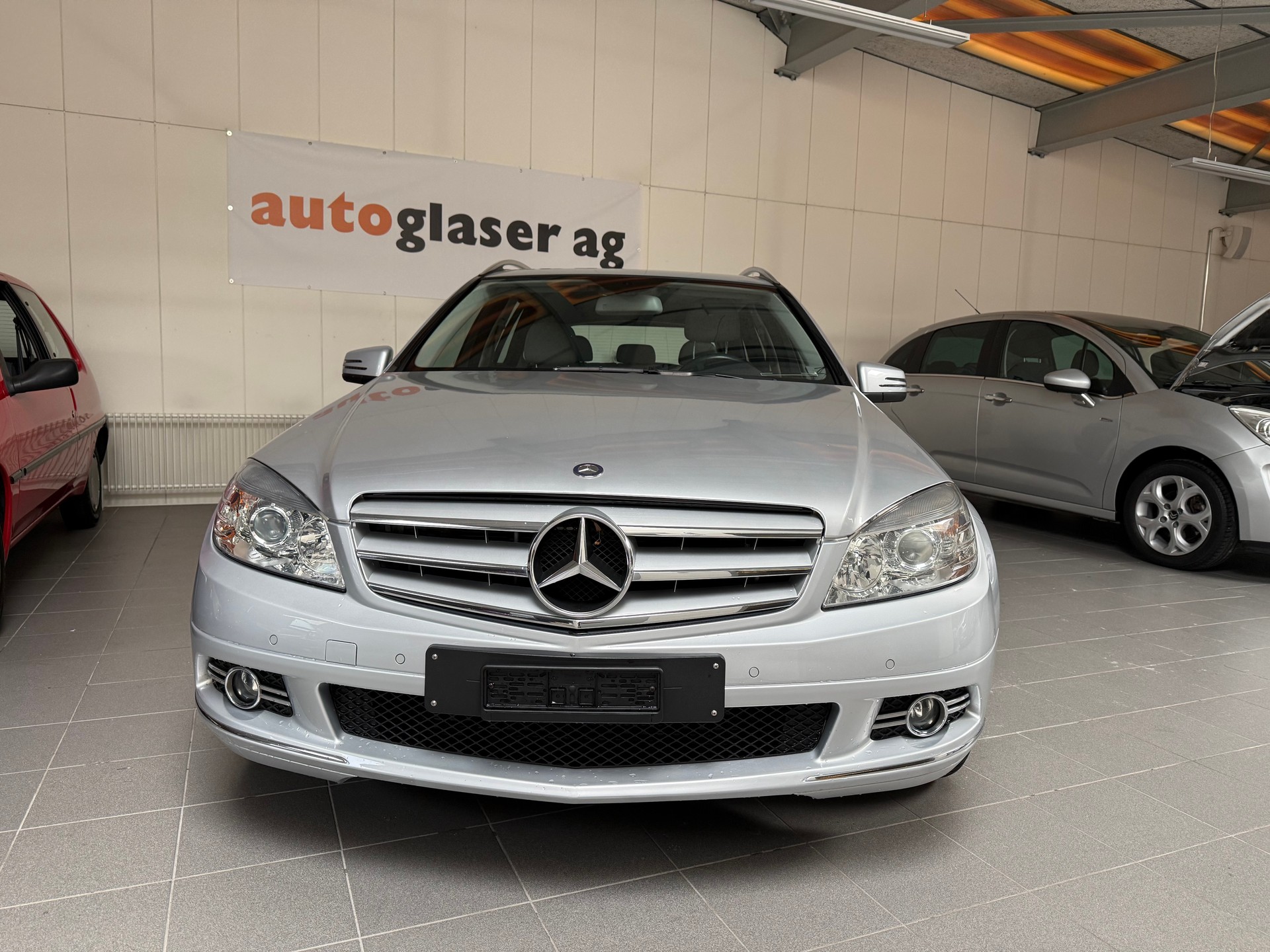 MERCEDES-BENZ C 180 CGI BlueEfficiency Avantgarde Automatic-image-4