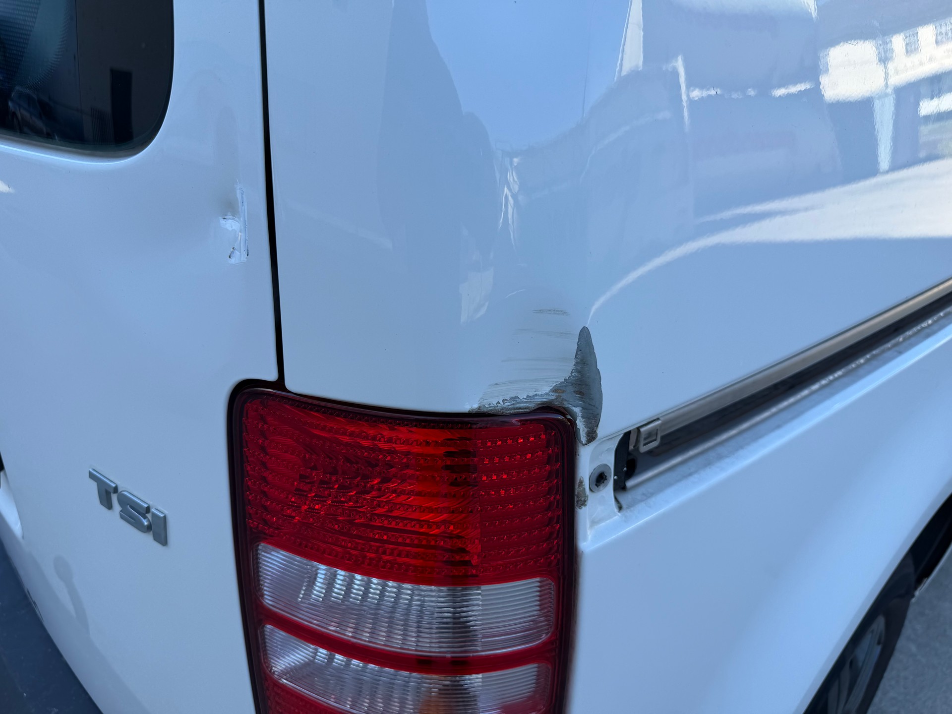 VW Caddy 1.2 TSI-image-11