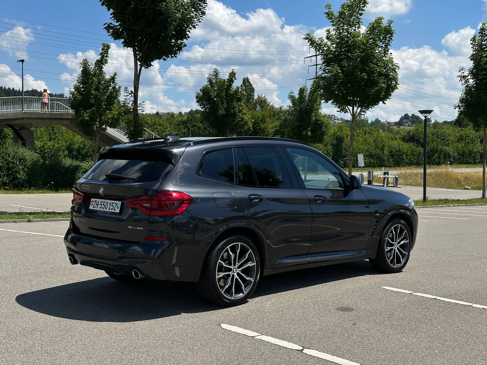 BMW 30i xDrive M Sport-image-1