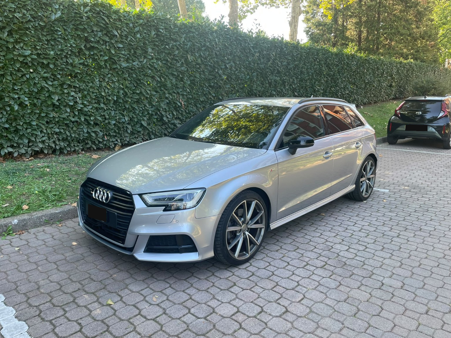 Car photo