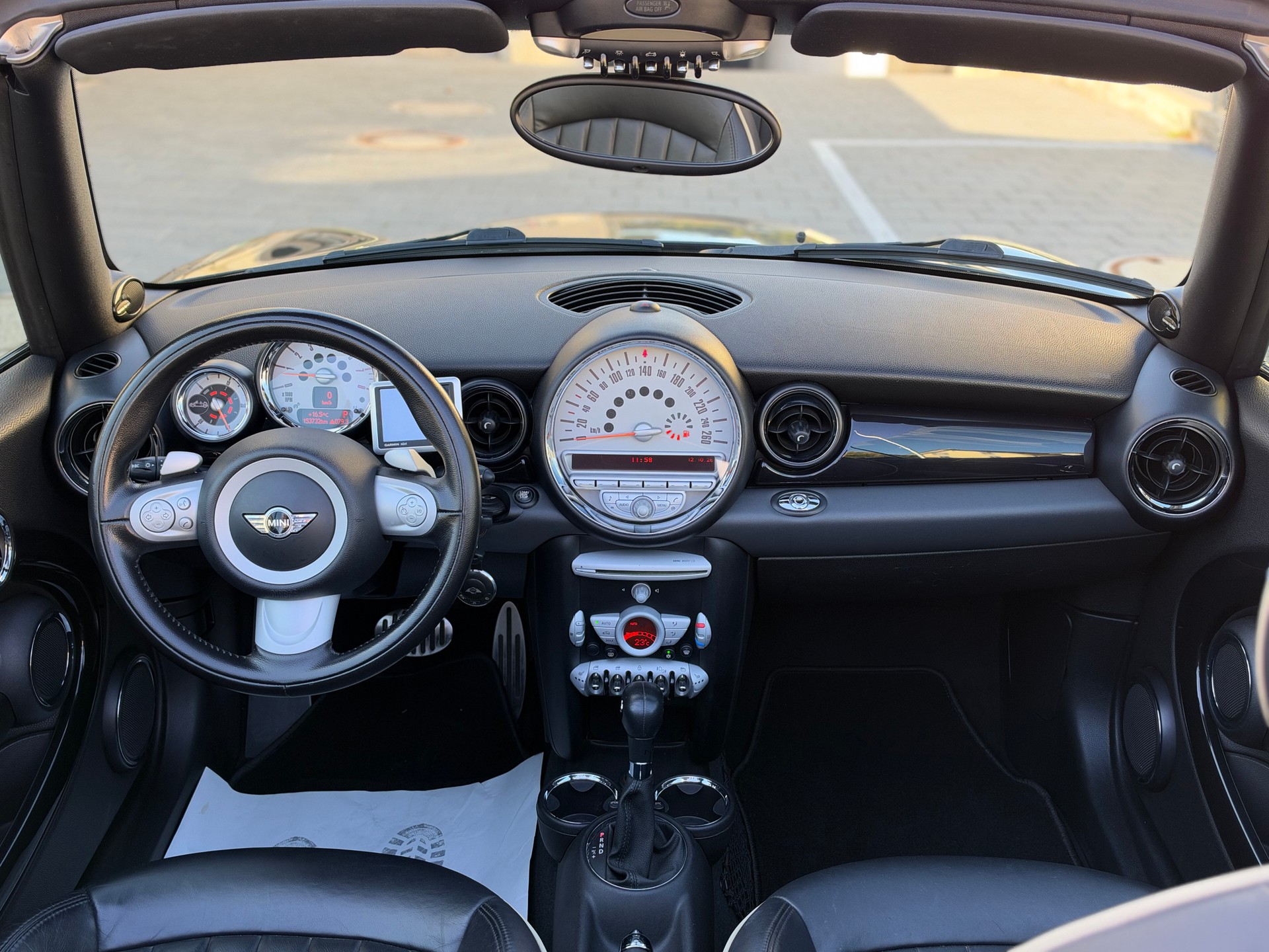 MINI Cooper S Cabriolet Steptronic-image-9