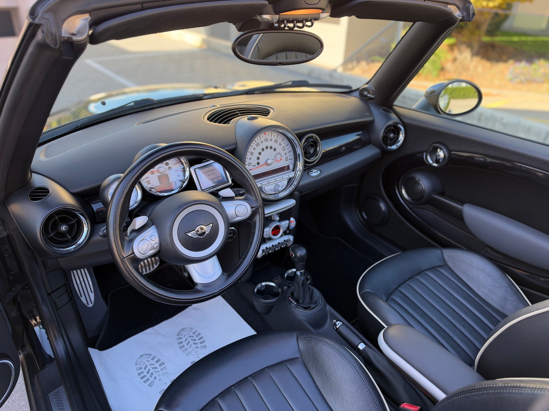 MINI Cooper S Cabriolet Steptronic-image-8
