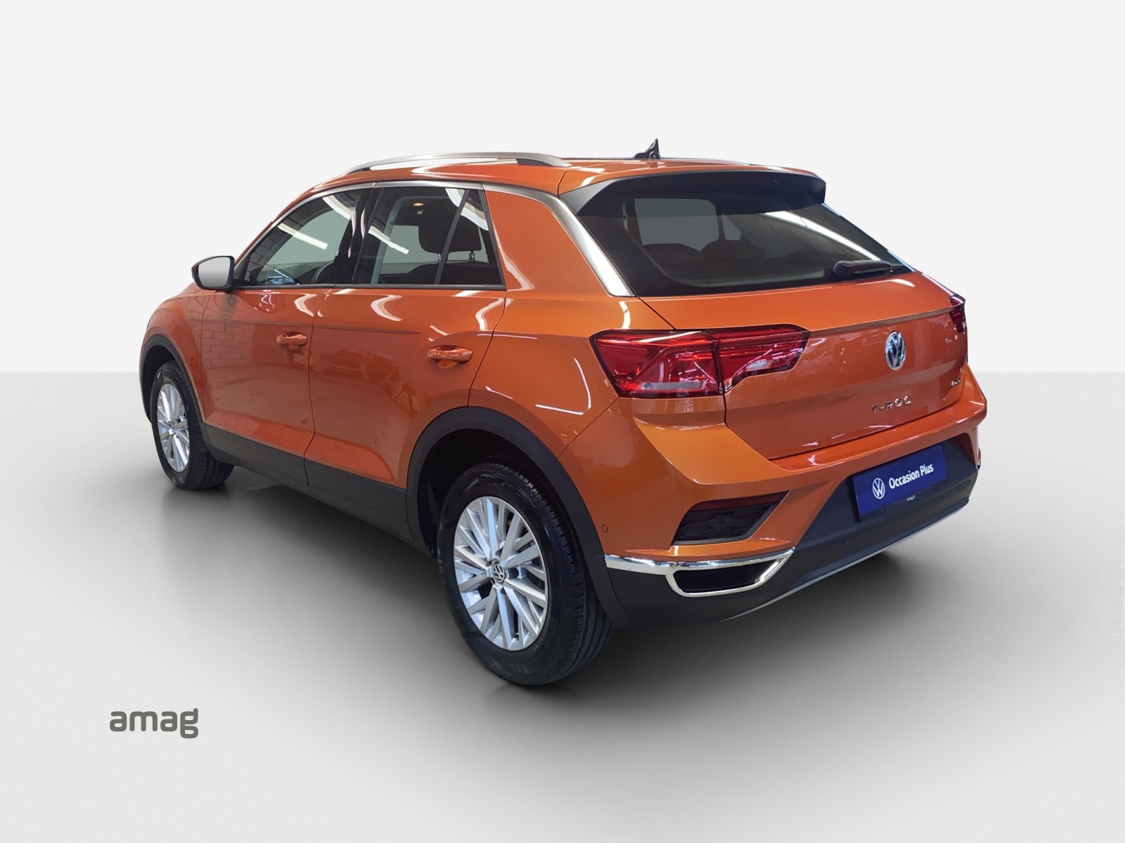 VW T-Roc 2.0 TSI Advance DSG 4Motion-image-2