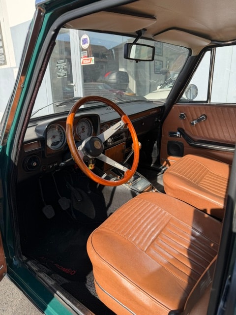ALFA ROMEO 2000-image-2